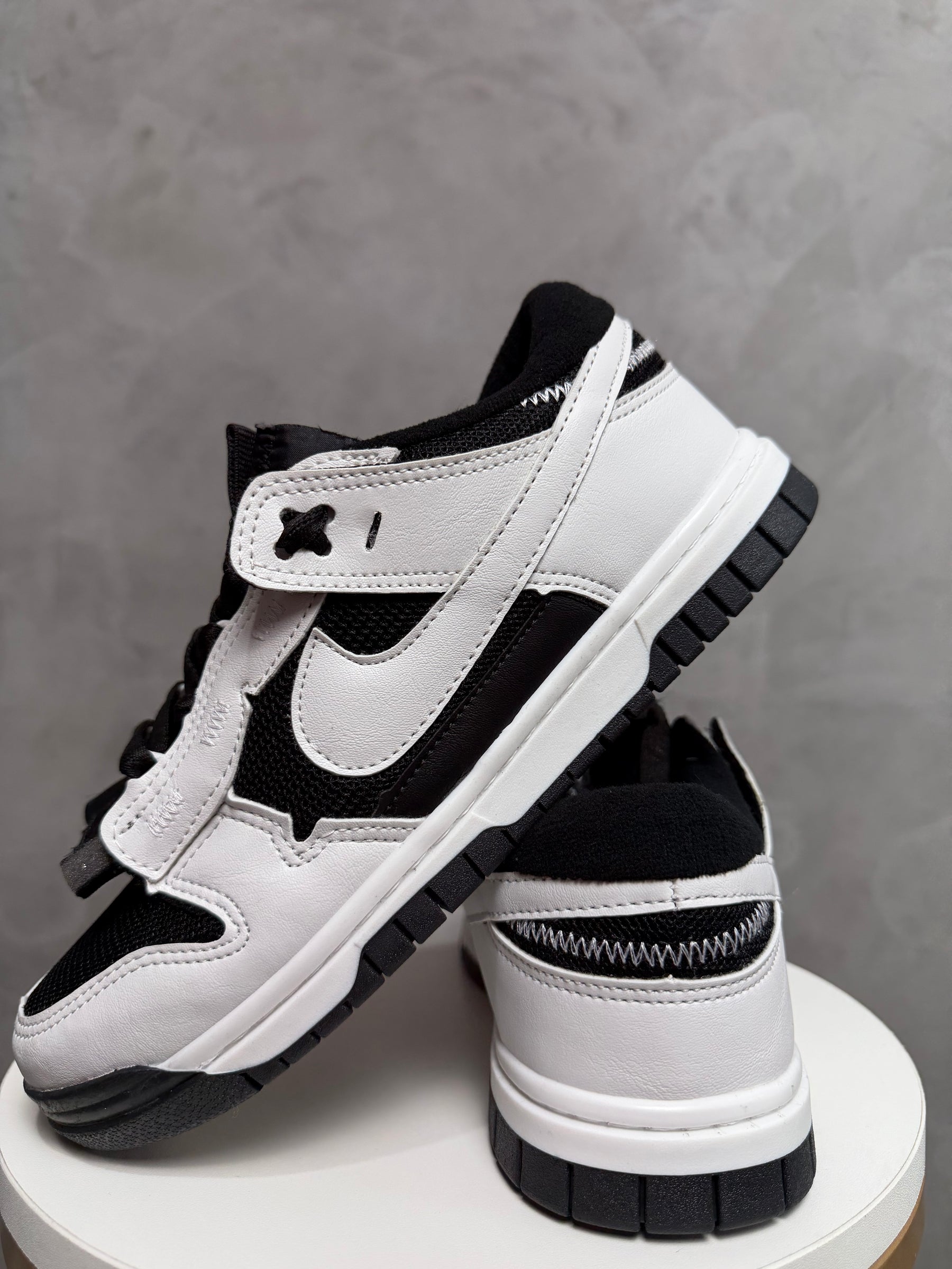 Tênis Air DK Jumbo - Branco e Preto