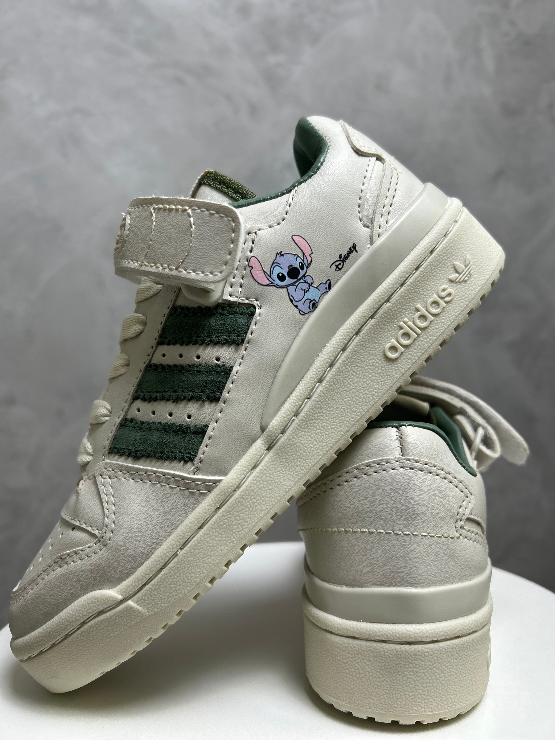 Tênis Fórum - Stitch