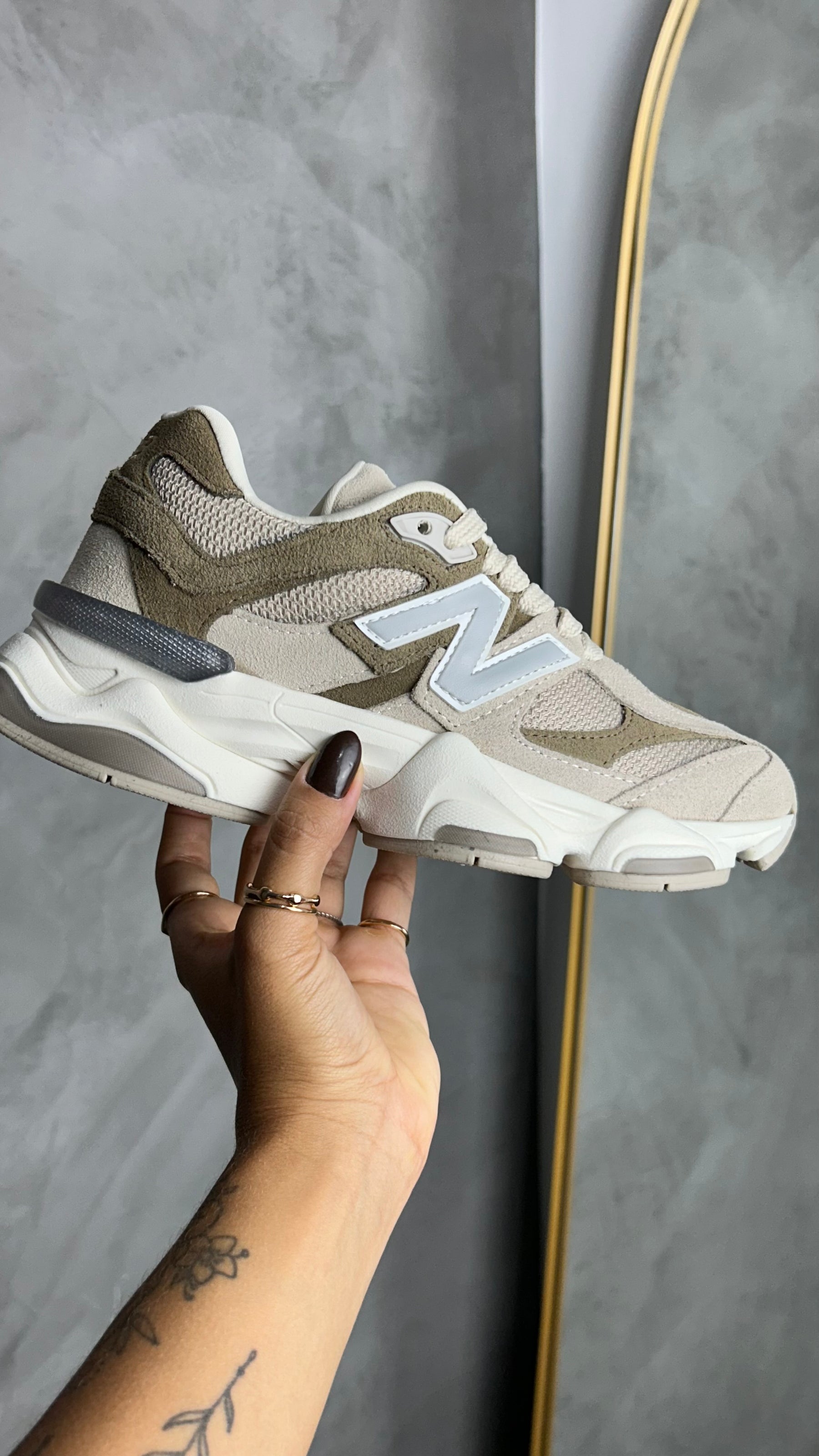 Tênis New 9060 Nude