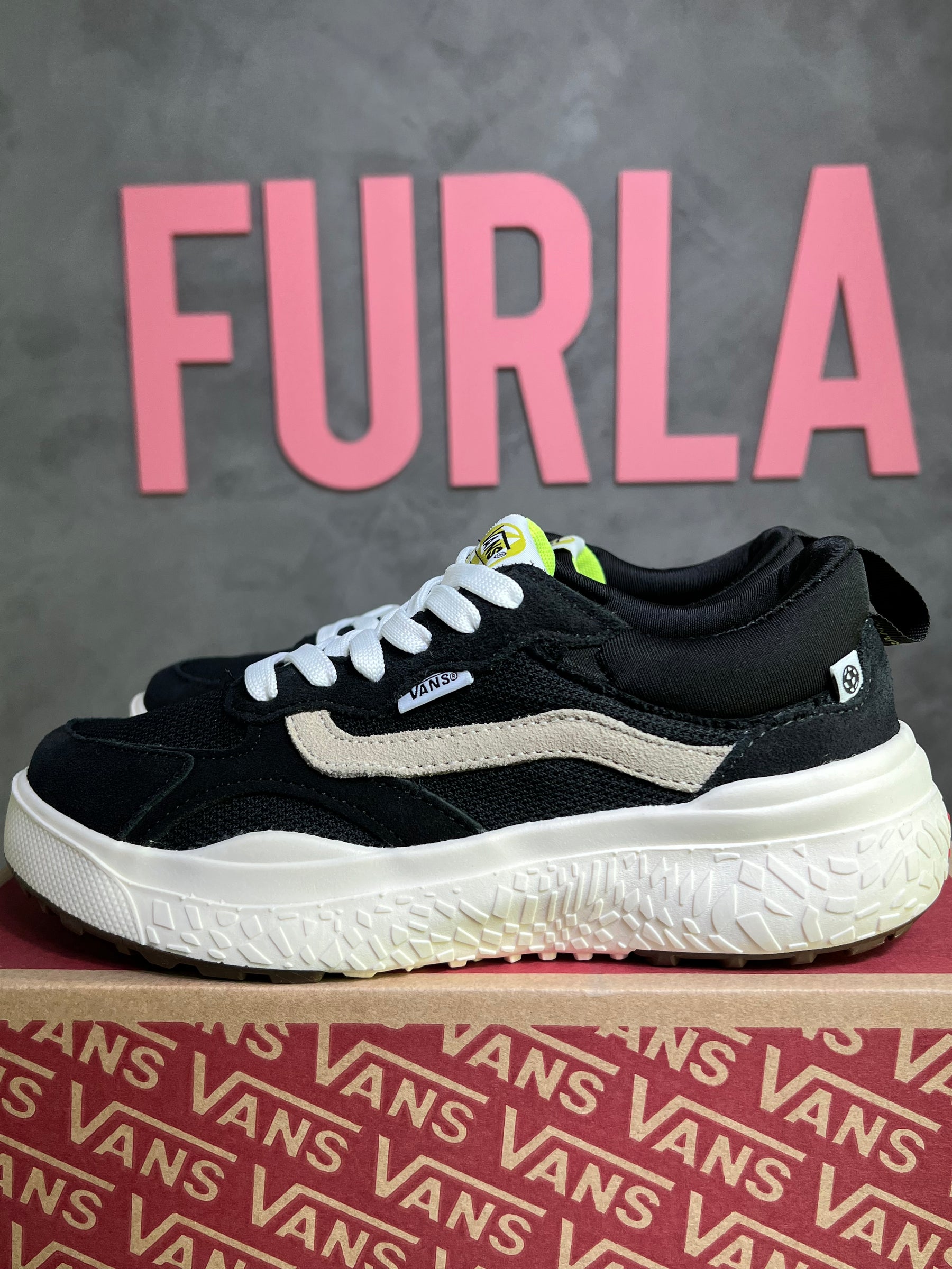 Tênis Ultrarange Neo