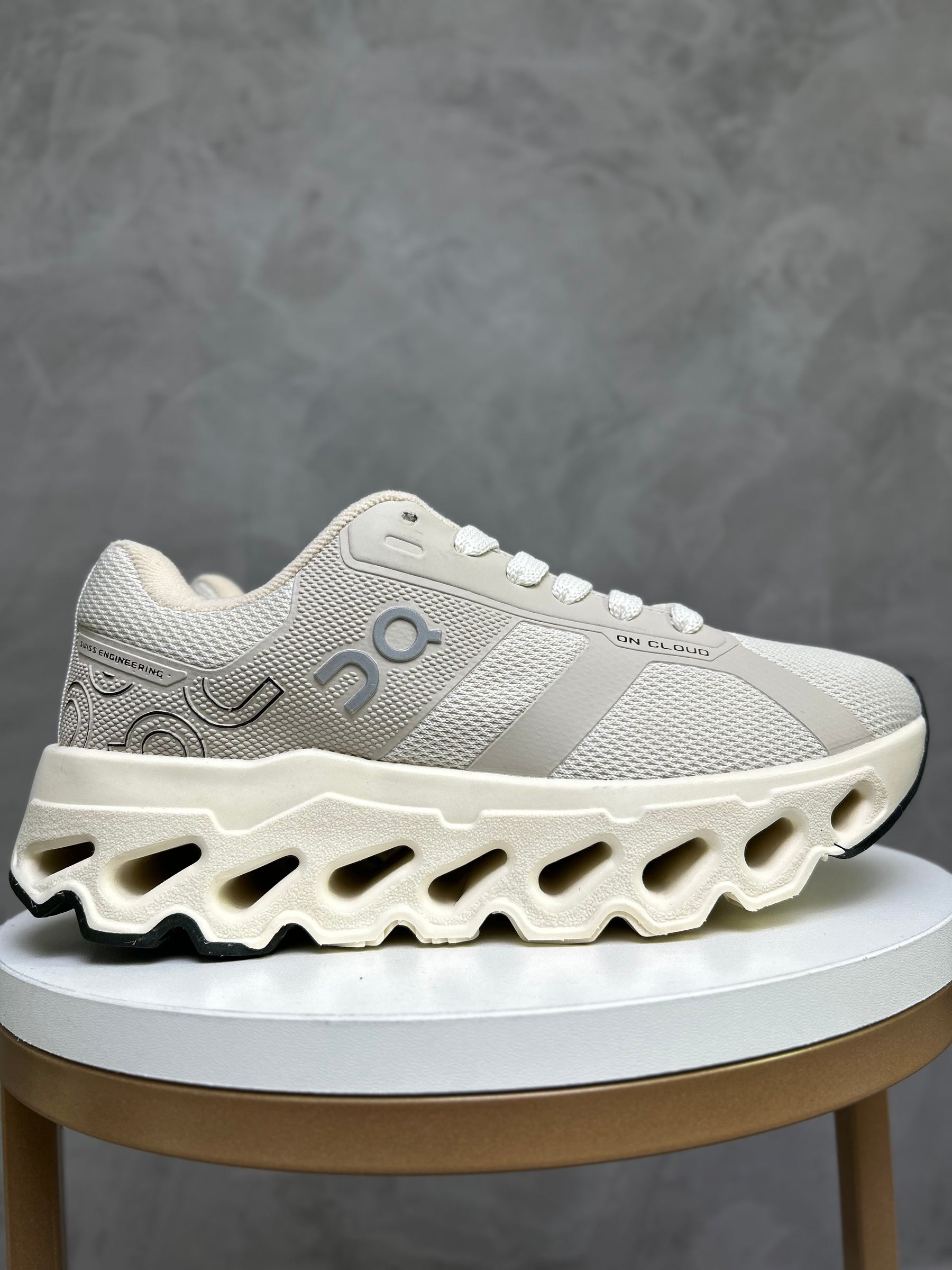 Tênis OC - Running - Off/Nude