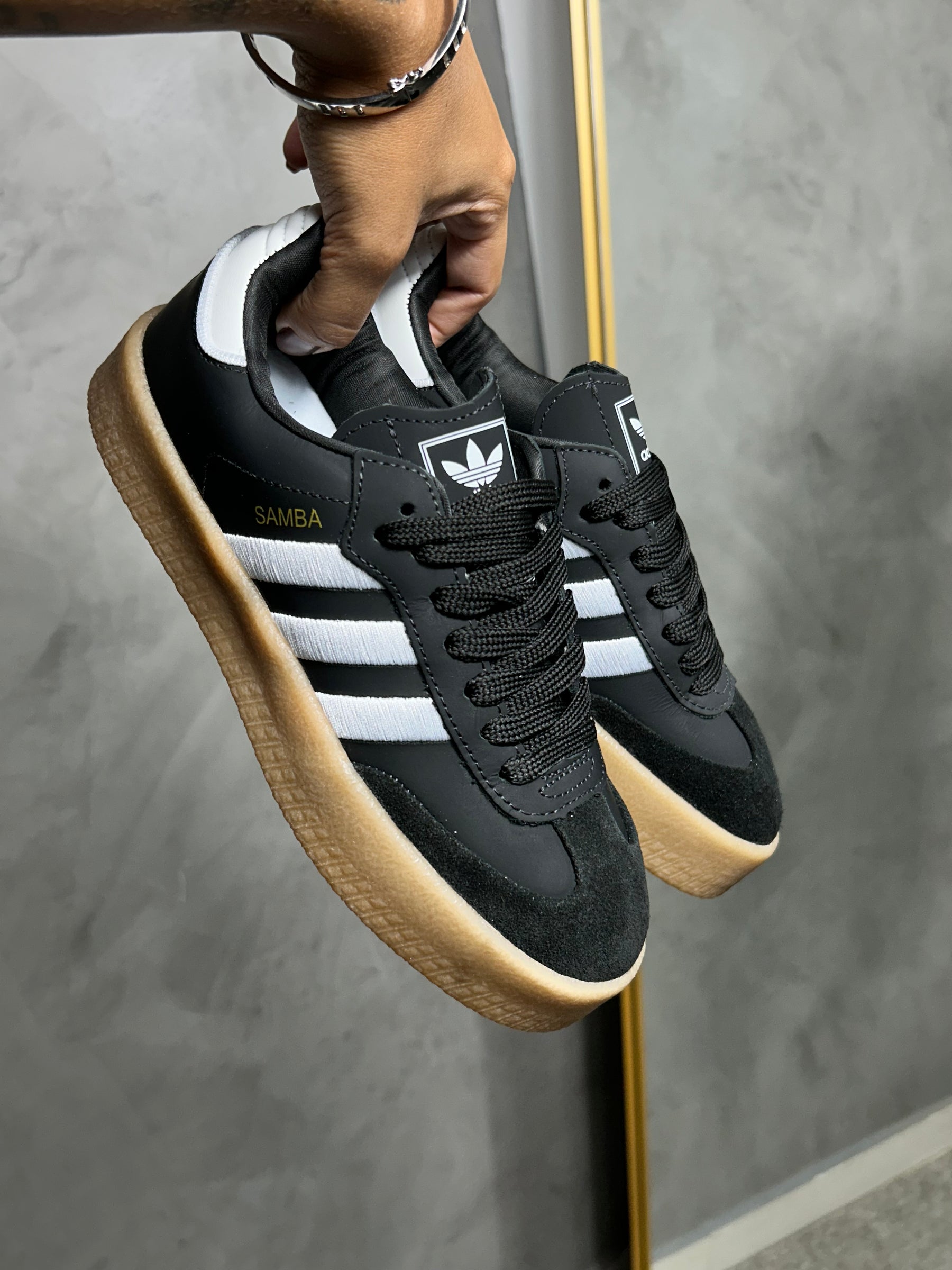 Tênis SMB Plataforma - Preto e Branco -Couro legítimo