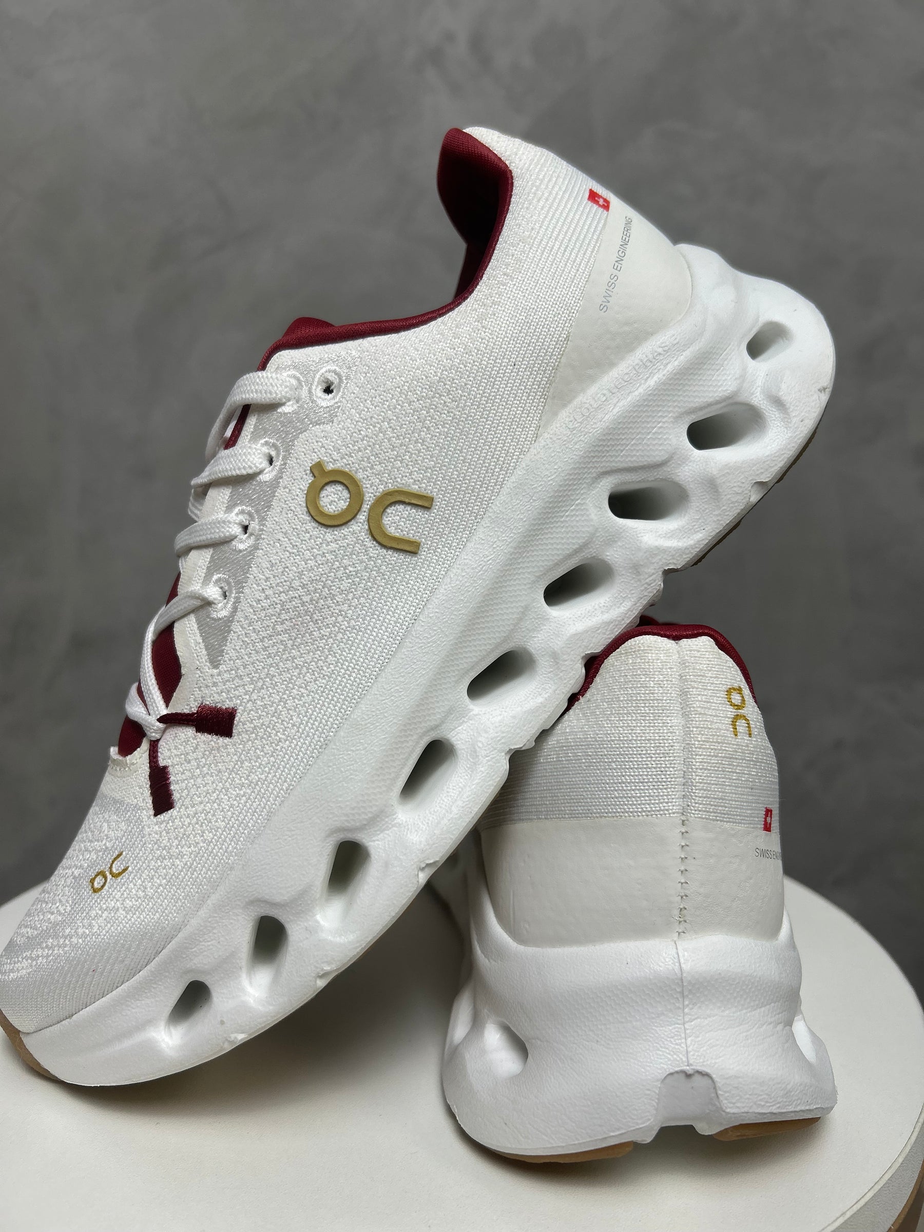 Tênis OC - CloudSMax - Branco e Vermelho