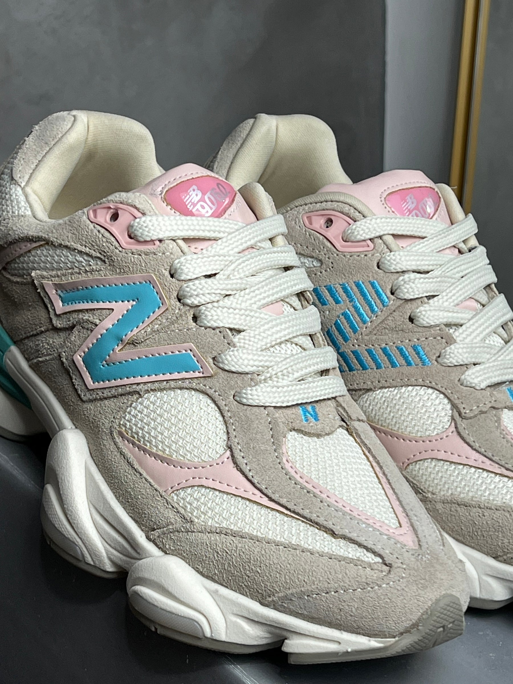 Tênis New 9060 Rose Piscine