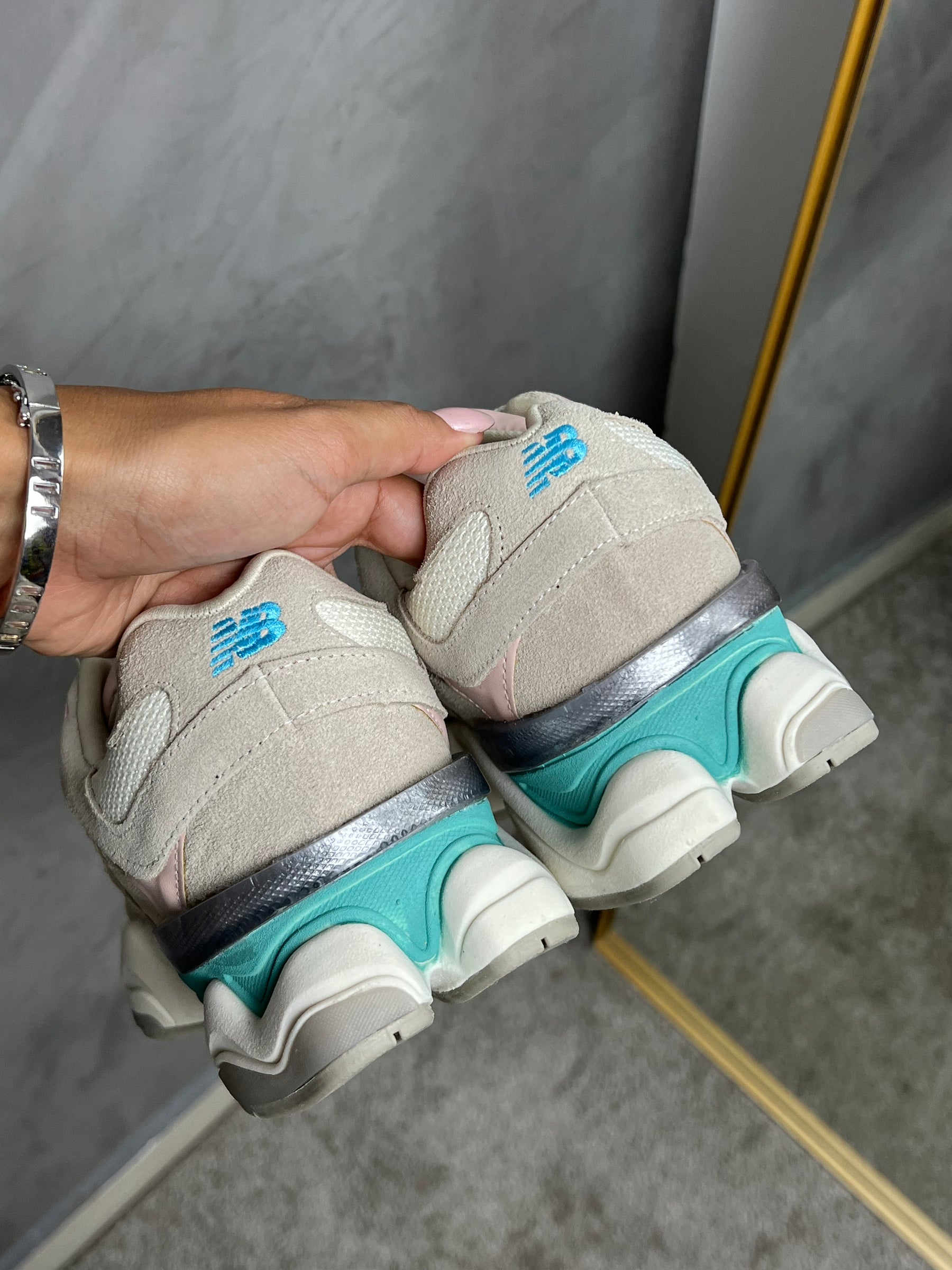 Tênis New 9060 Rose Piscine