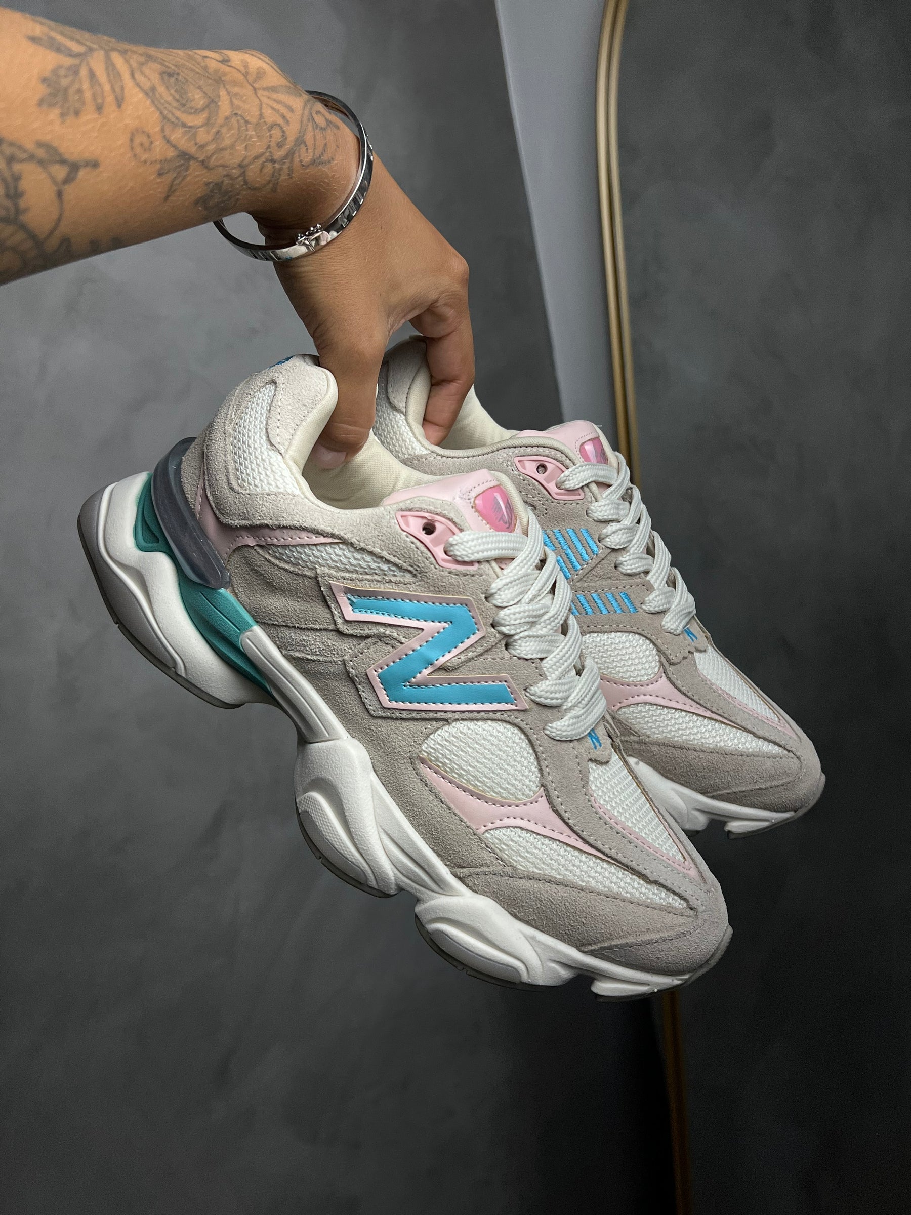 Tênis New 9060 Rose Piscine