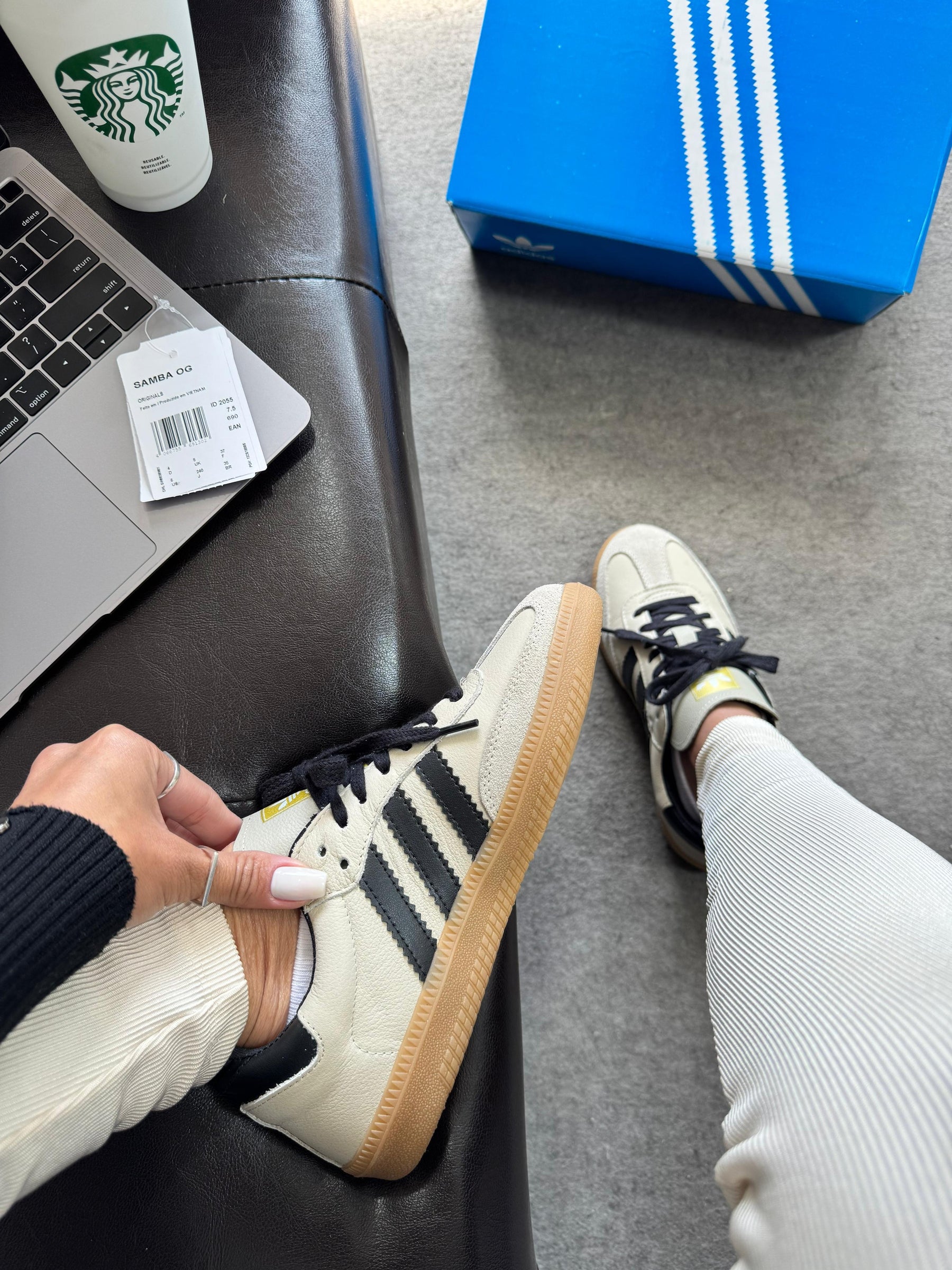 Tênis SMB - Off White com Preto - Couro legítimo
