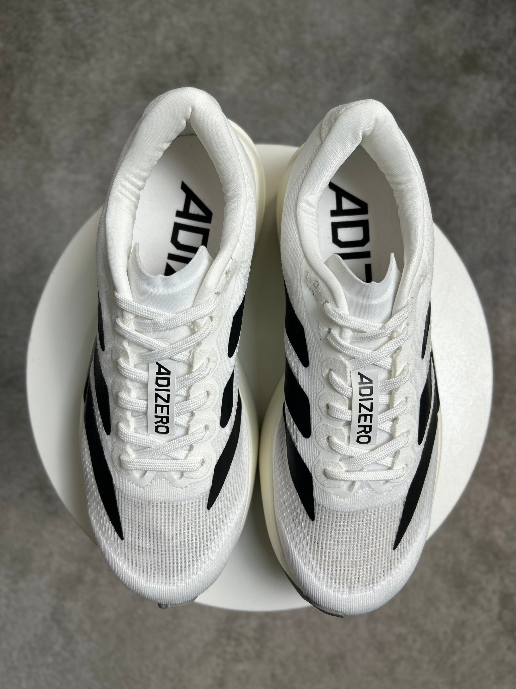 Tênis Adizero SL - Branco e Preto