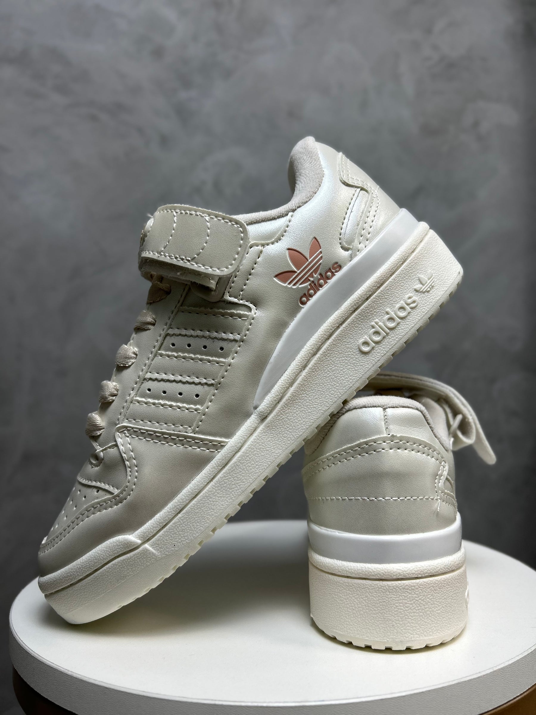 Tênis Fórum - Pérola - Couro Eco