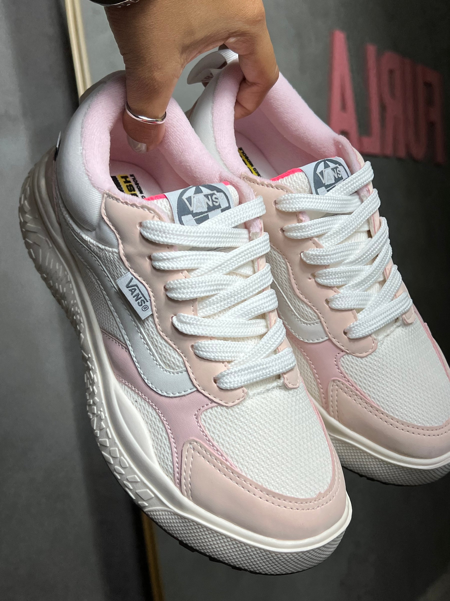 Tênis Ultrarange Neo