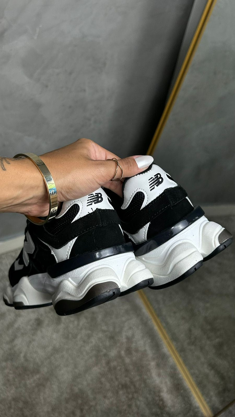 Tênis New 9060 Preto e Branco