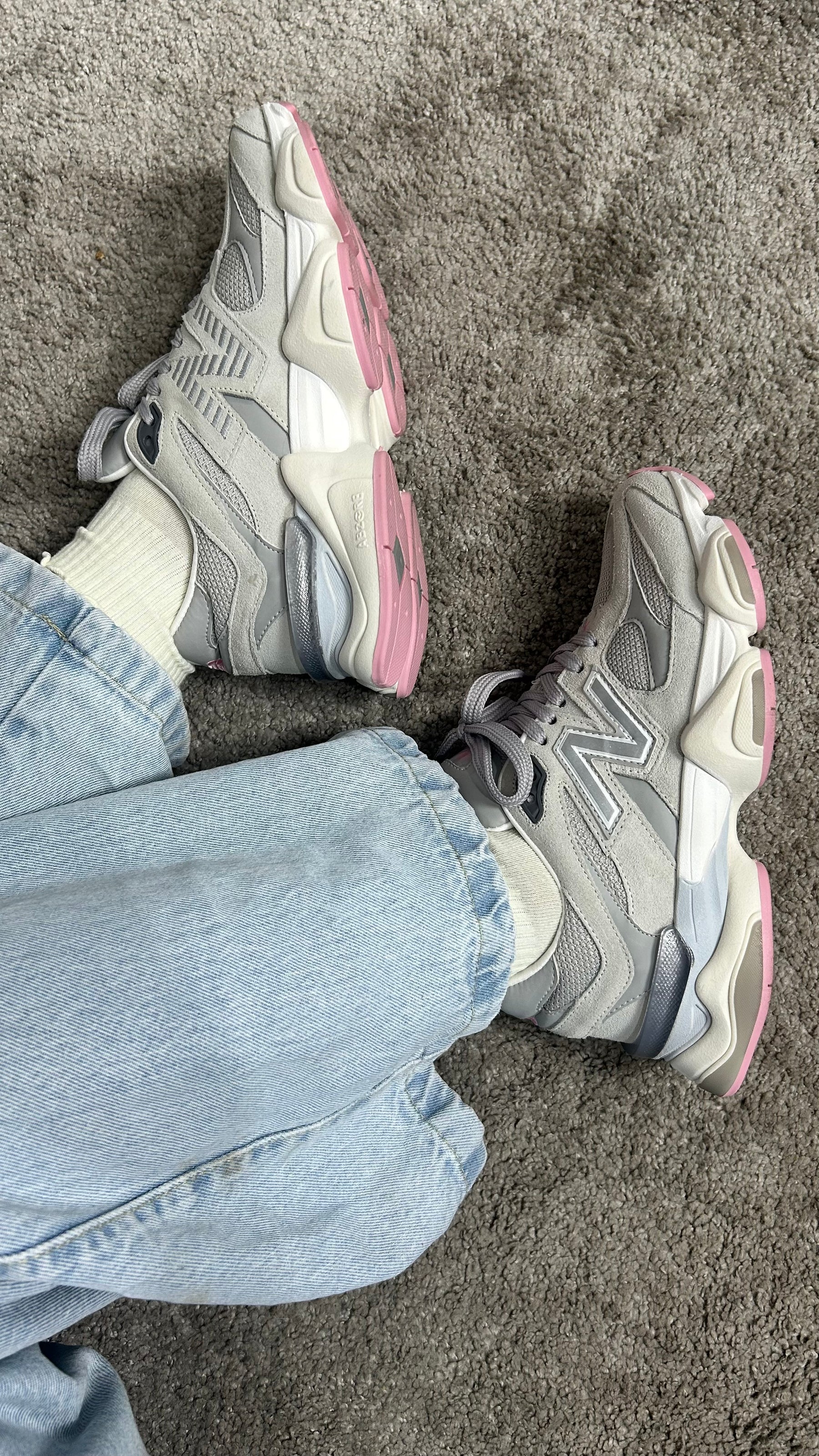 Tênis New 9060 - Cinza e Rosa