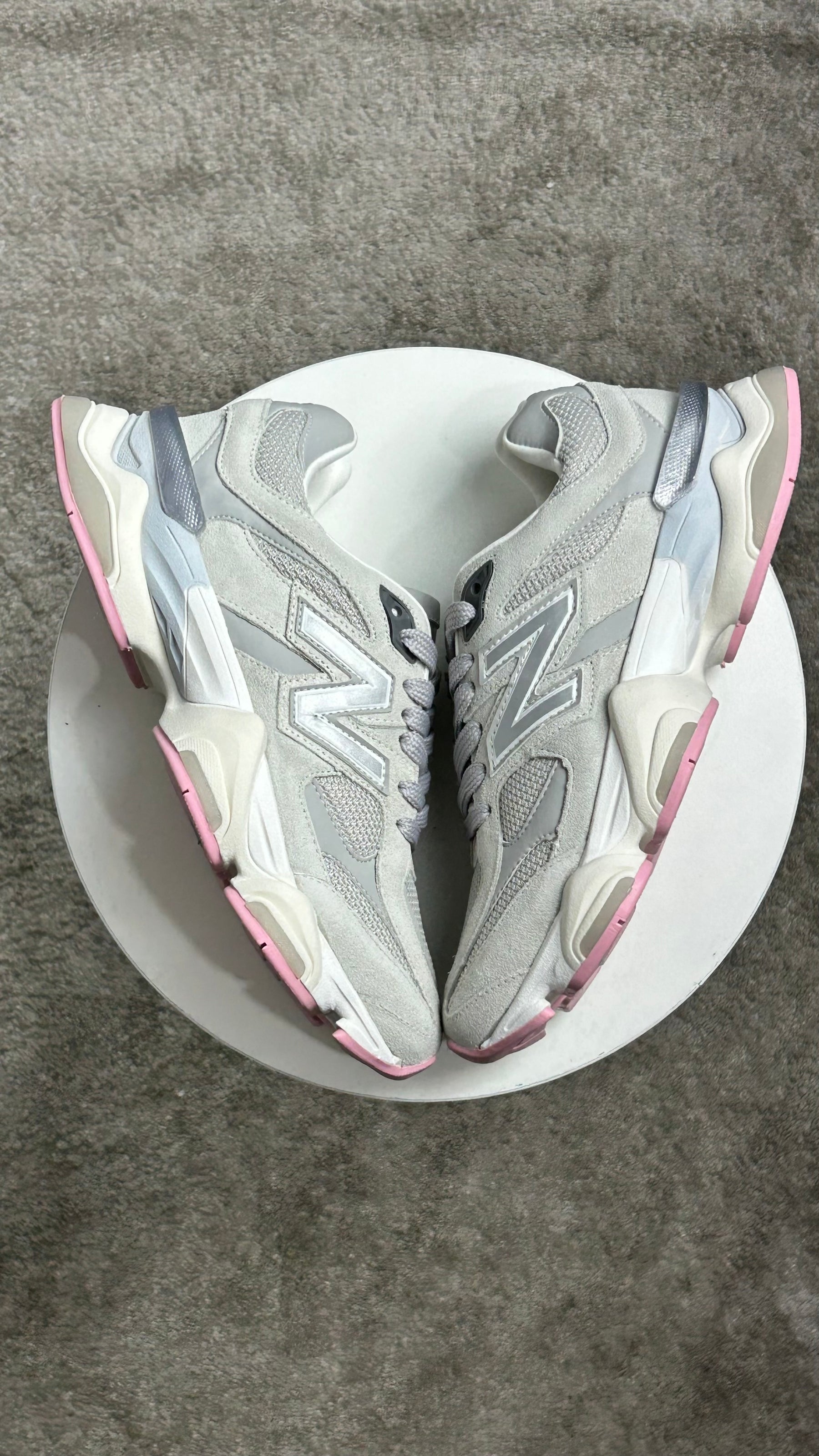 Tênis New 9060 - Cinza e Rosa