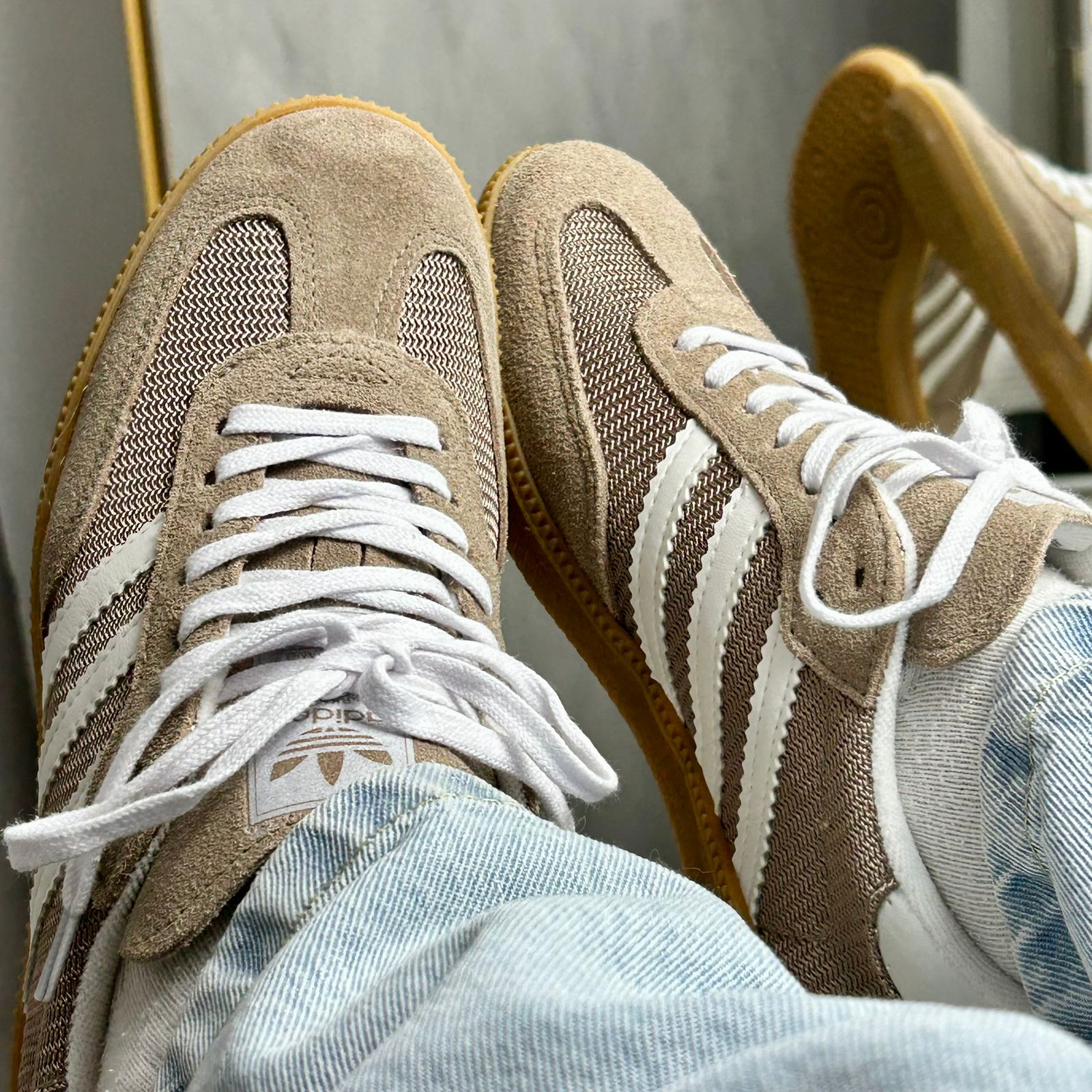 Tênis SMB - Cardboard Areia - Couro legítimo