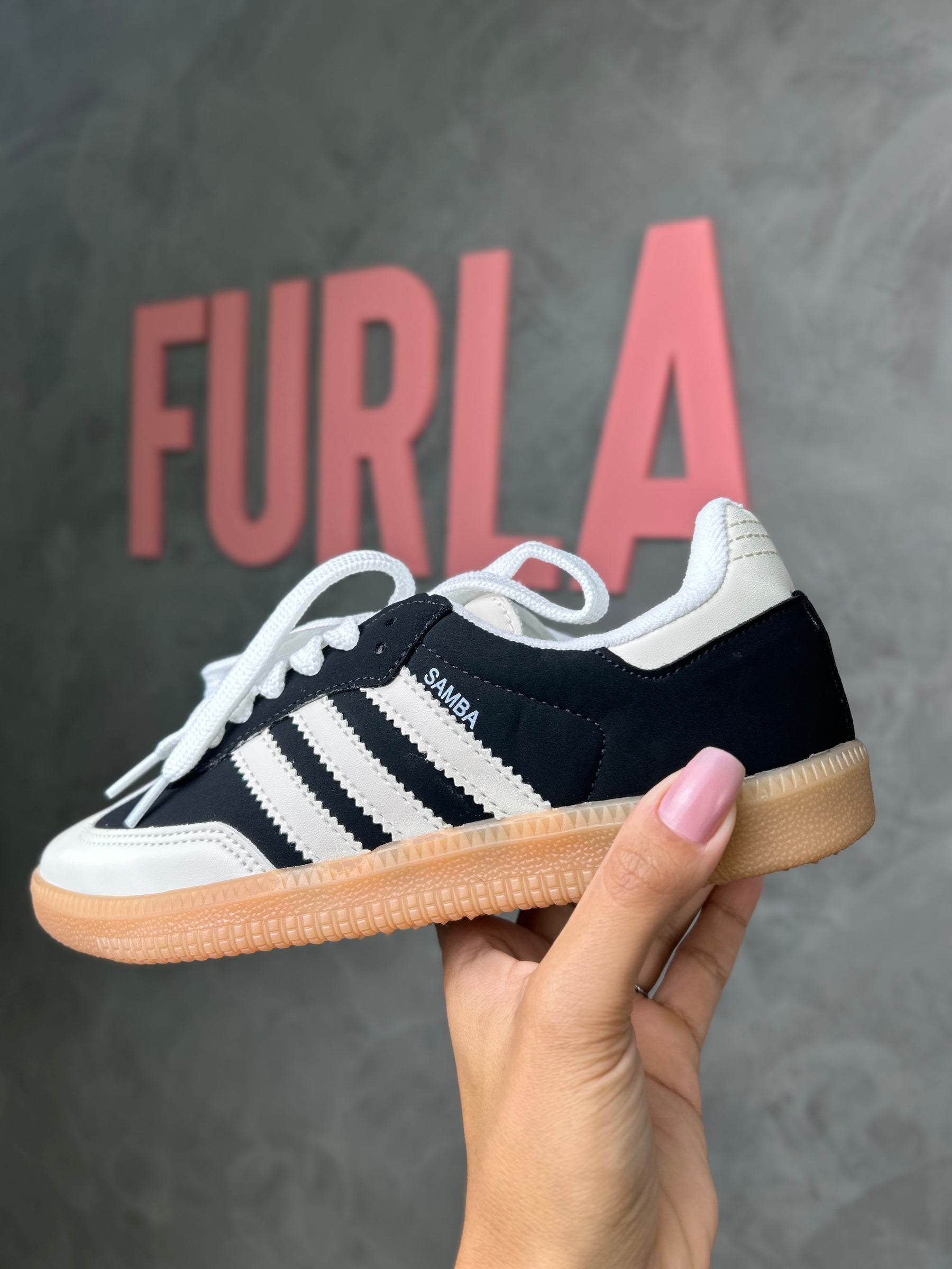 Tênis SMB - Black Wonder -Couro Eco