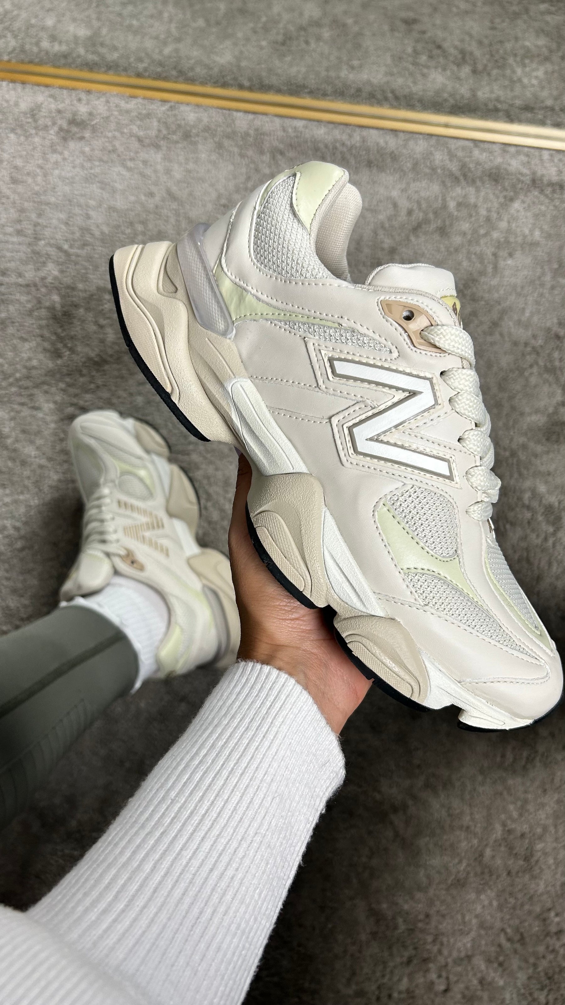 Tênis New 9060 Bege e Verde