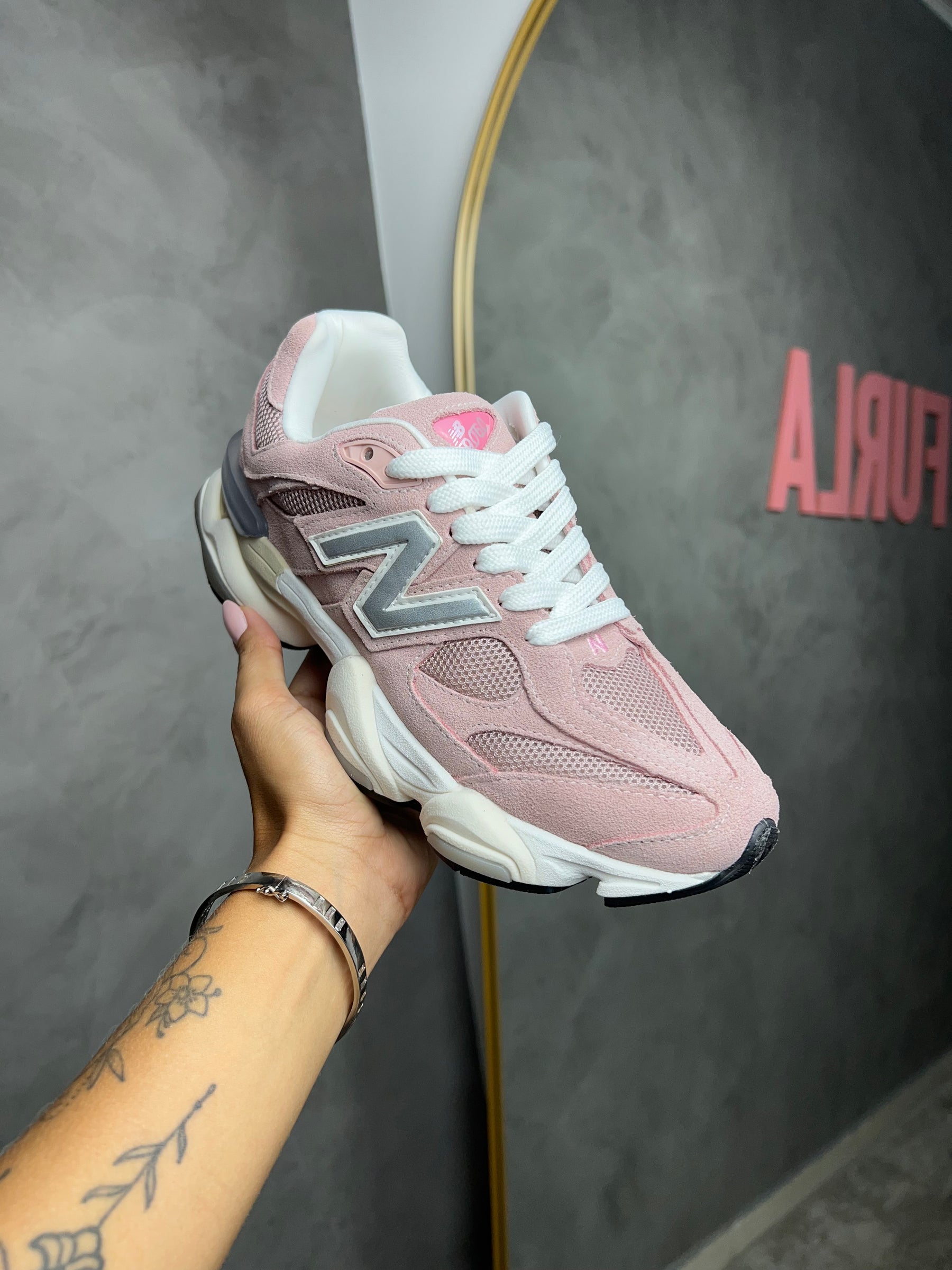 Tênis New 9060 Rosa