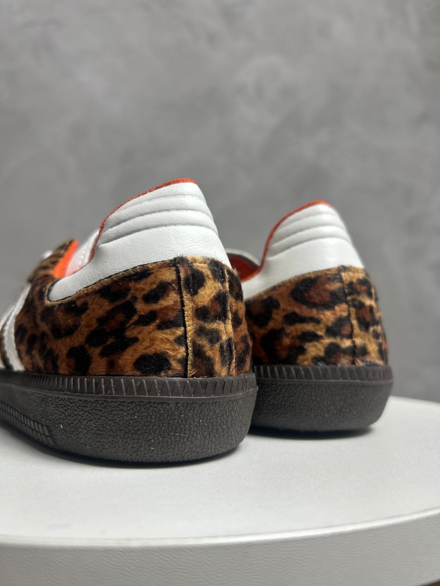 Tênis SMB - Leopardo - Couro Legítimo