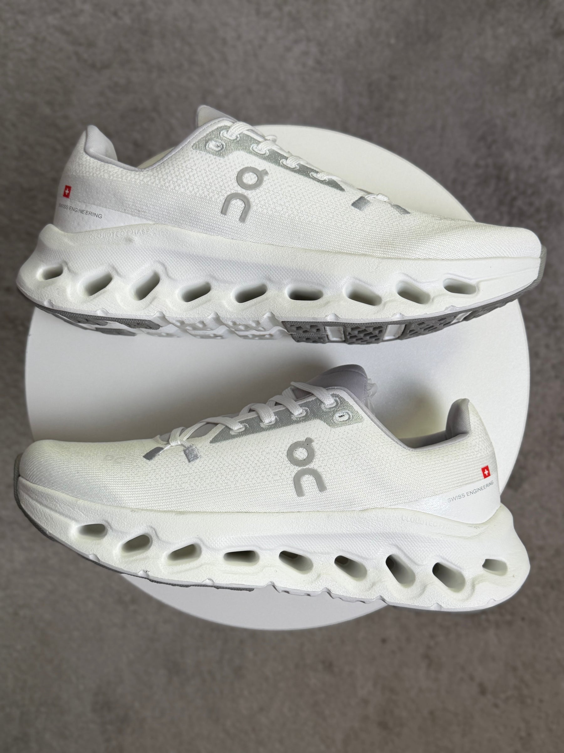 Tênis OC - CloudSMax - Branco e Cinza