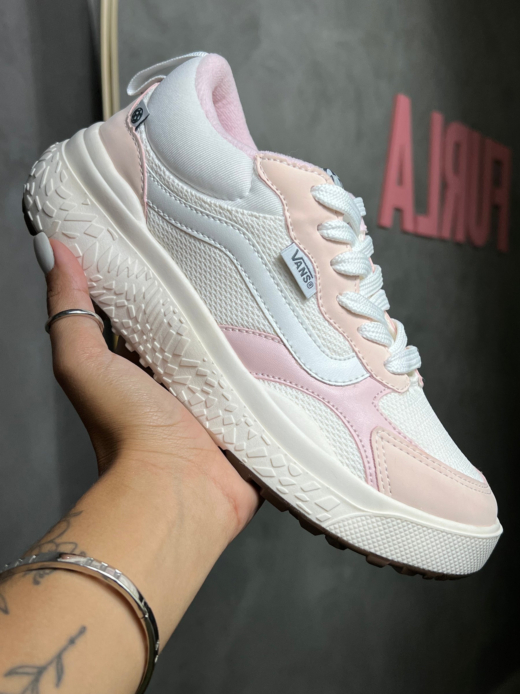 Tênis Ultrarange Neo