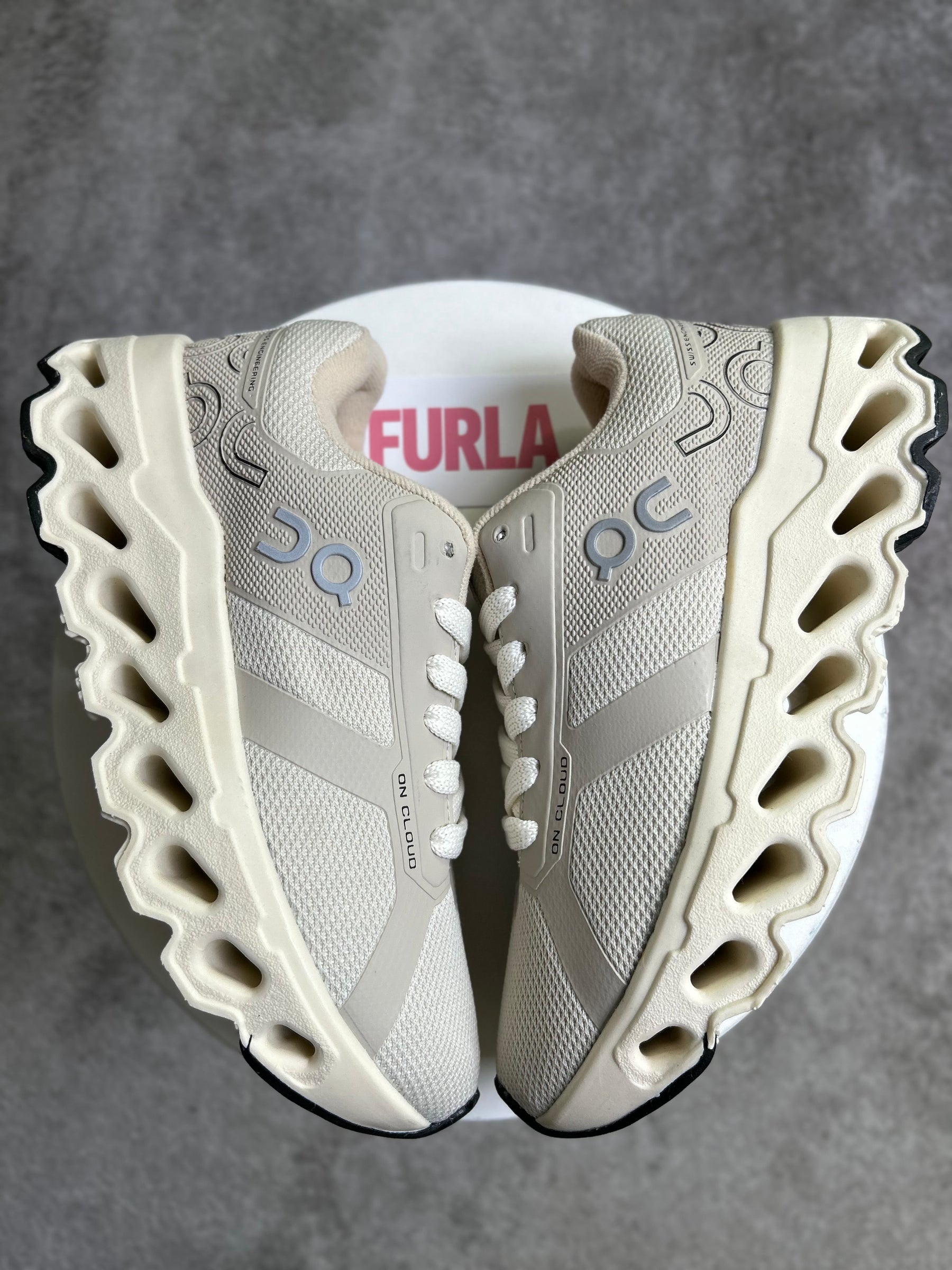 Tênis OC - Running - Off/Nude