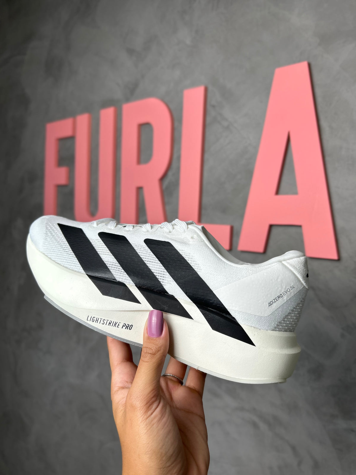 Tênis Adizero Evo - Branco e Preto