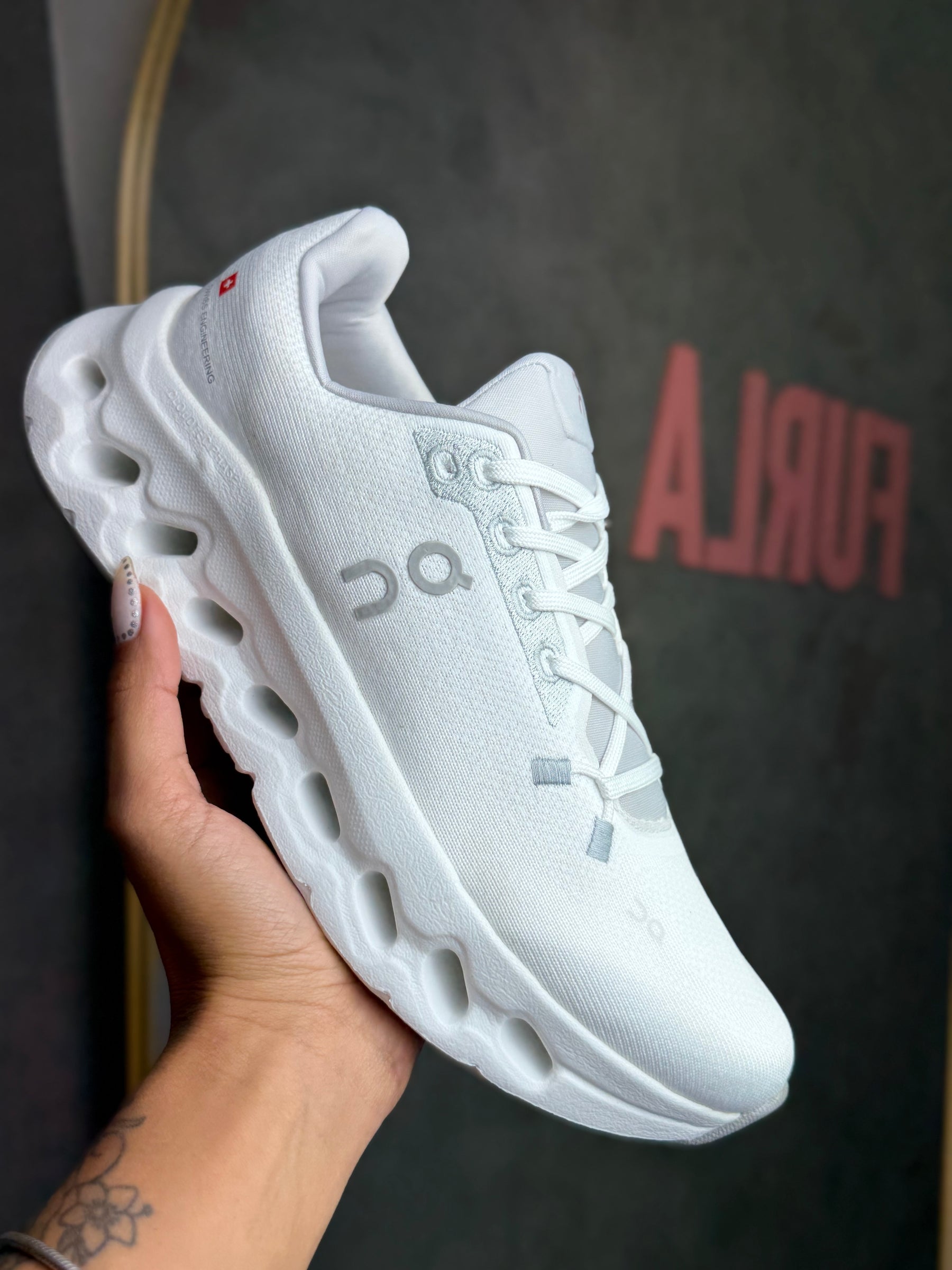 Tênis OC - CloudSMax - Branco e Cinza