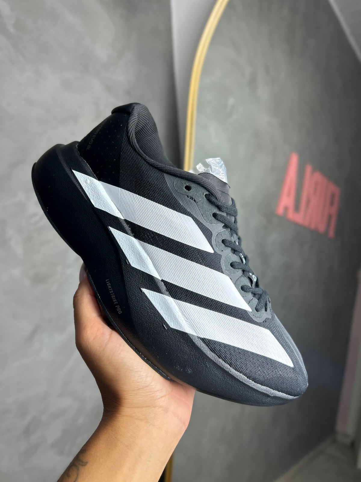 Tênis Adizero Evo - Preto e Branco