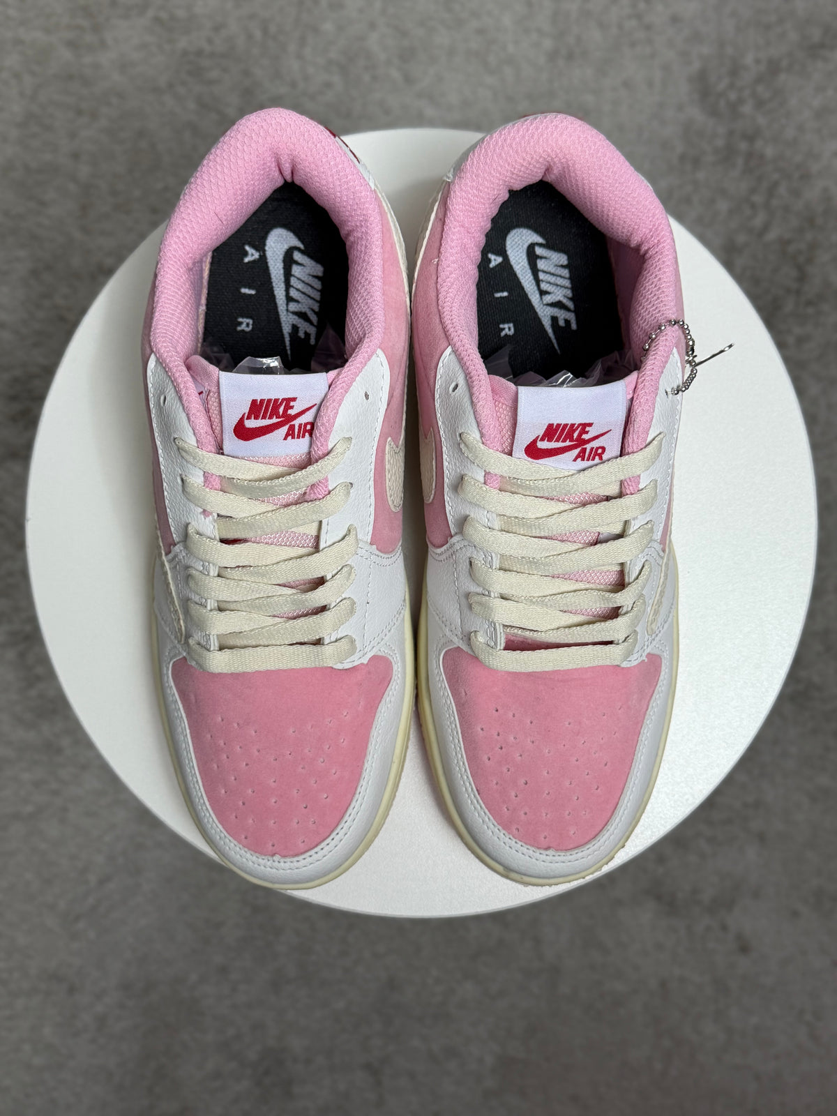 Tênis Air Travis - Creme com Rosa