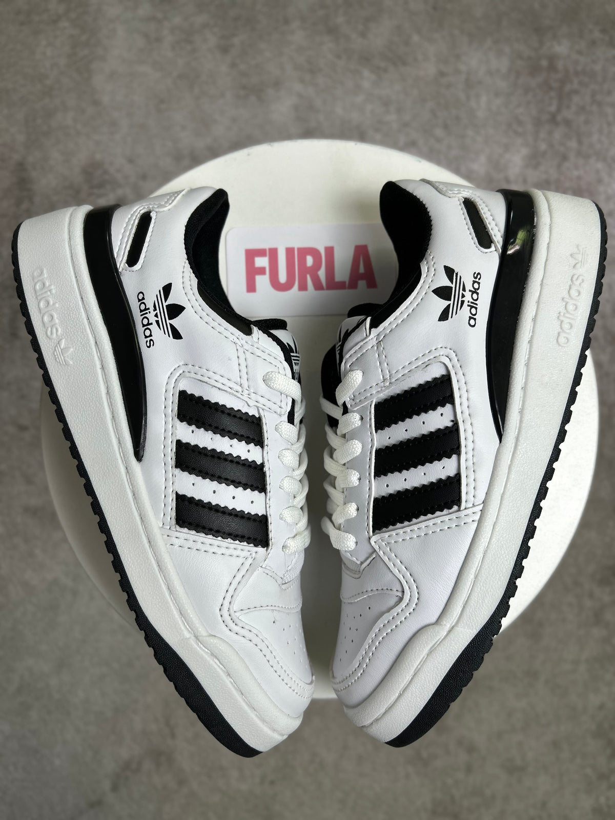 Tênis Fórum - Branco e Preto - Couro Eco