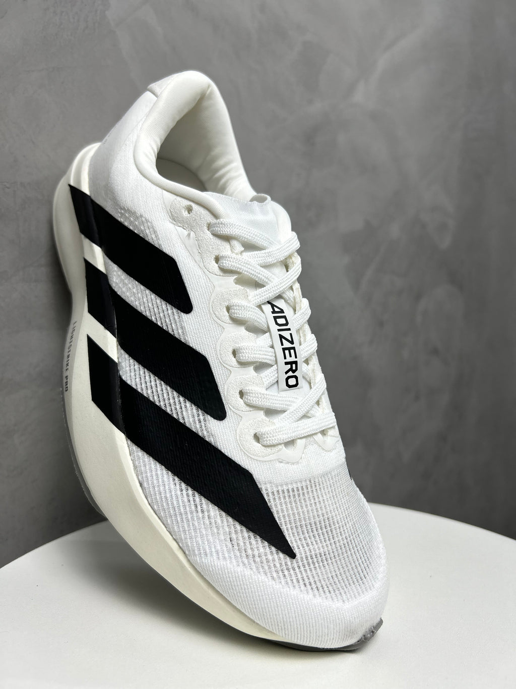 Tênis Adizero Evo - Branco e Preto