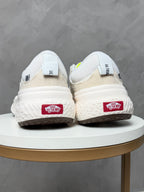 Tênis Ultrarange Neo Branco e Off