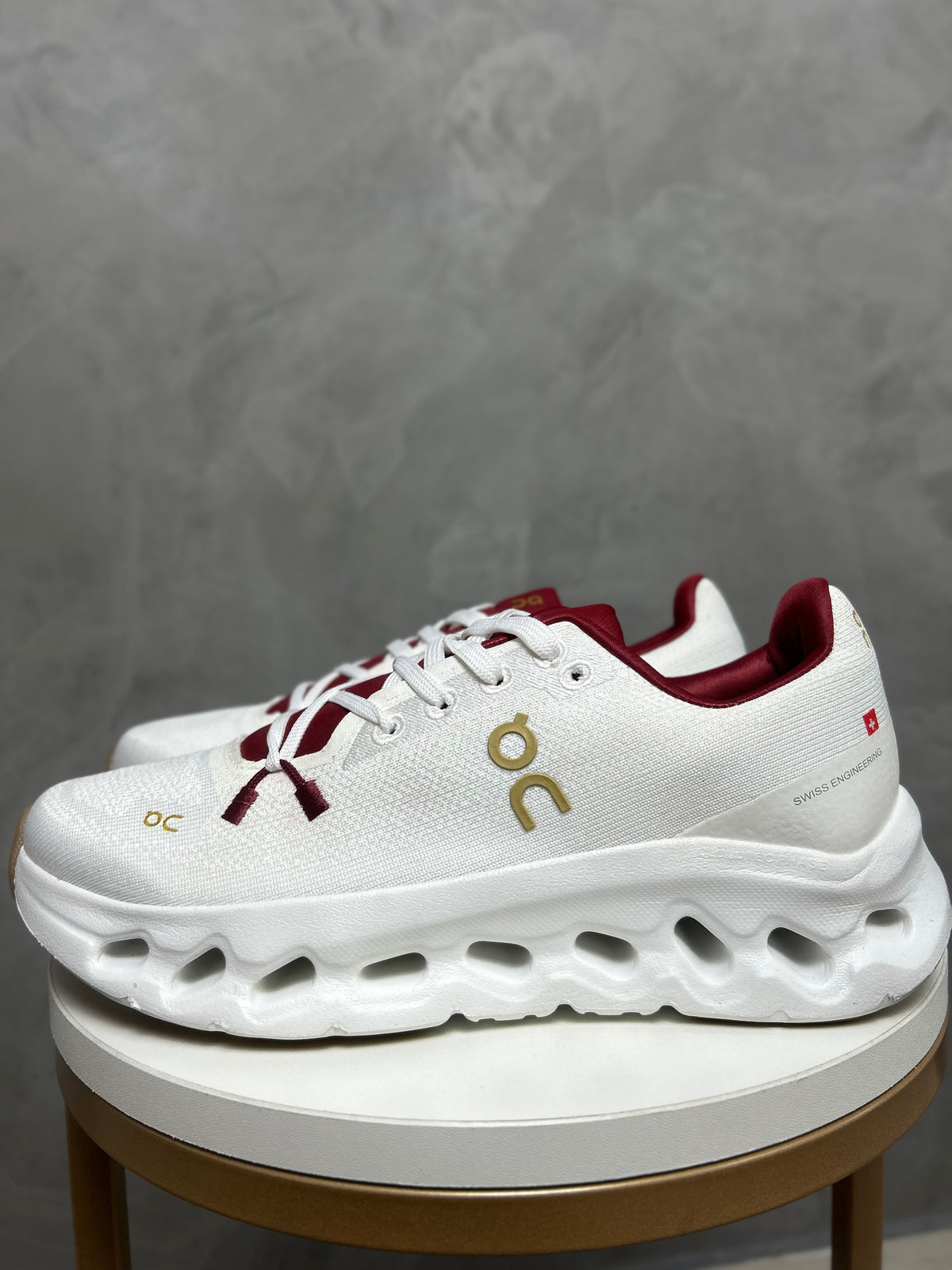 Tênis OC - Cloudtilt - Branco e Vermelho
