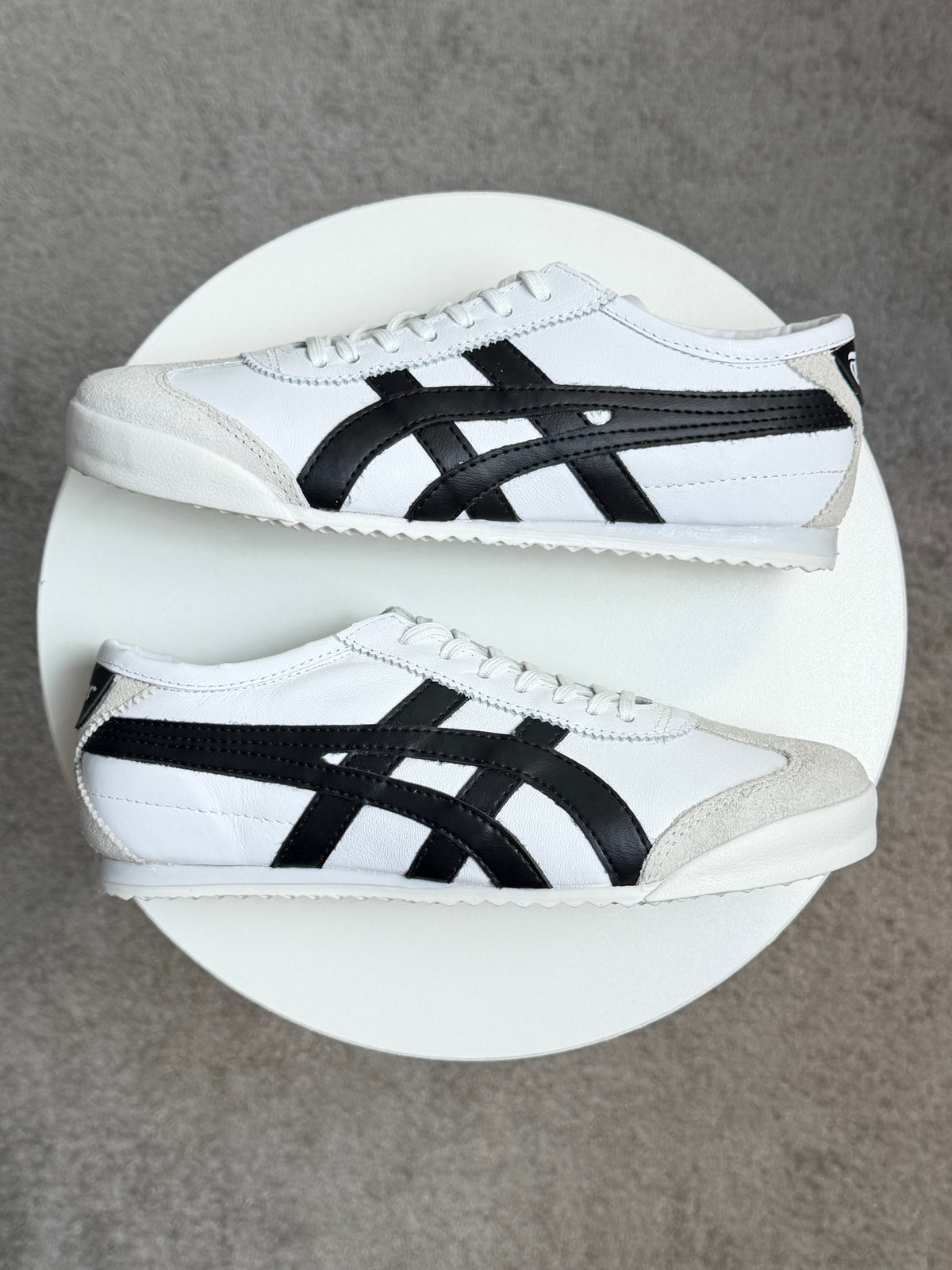 Onit Tiger - México 66 Branco e Preto