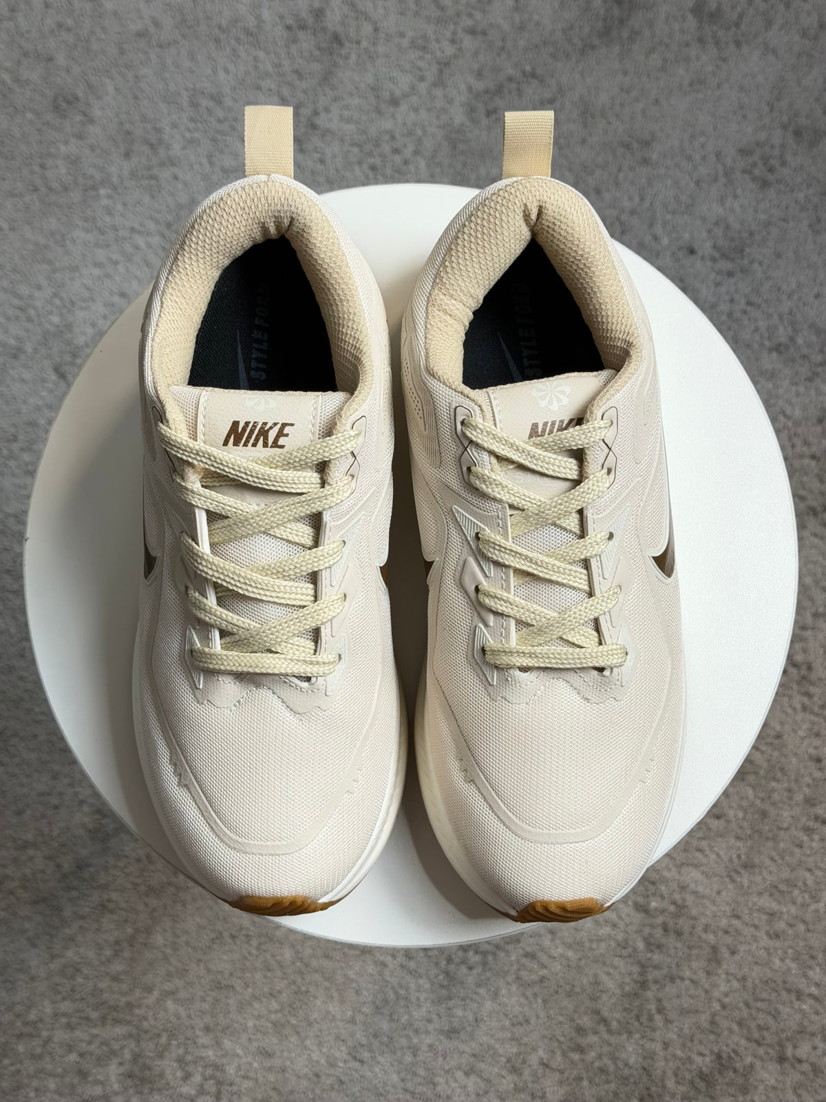 Tênis Nk Running - Bege e Café
