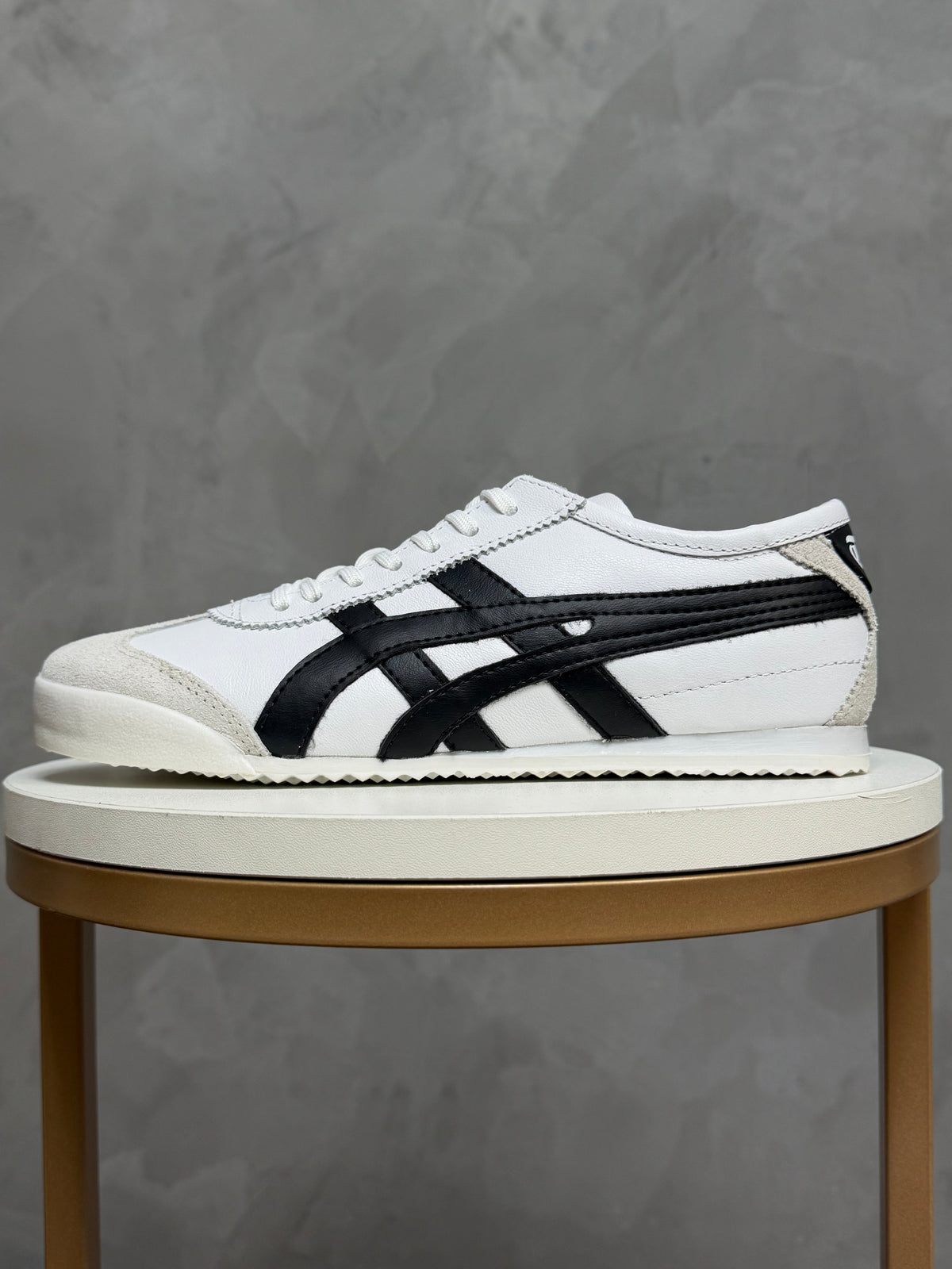 Onit Tiger - México 66 Branco e Preto