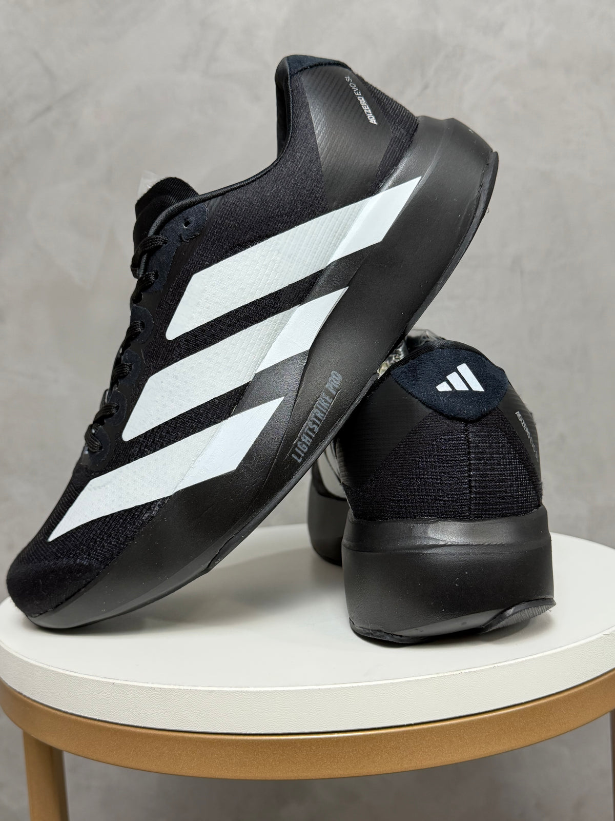 Tênis Adizero Evo - Preto e Branco