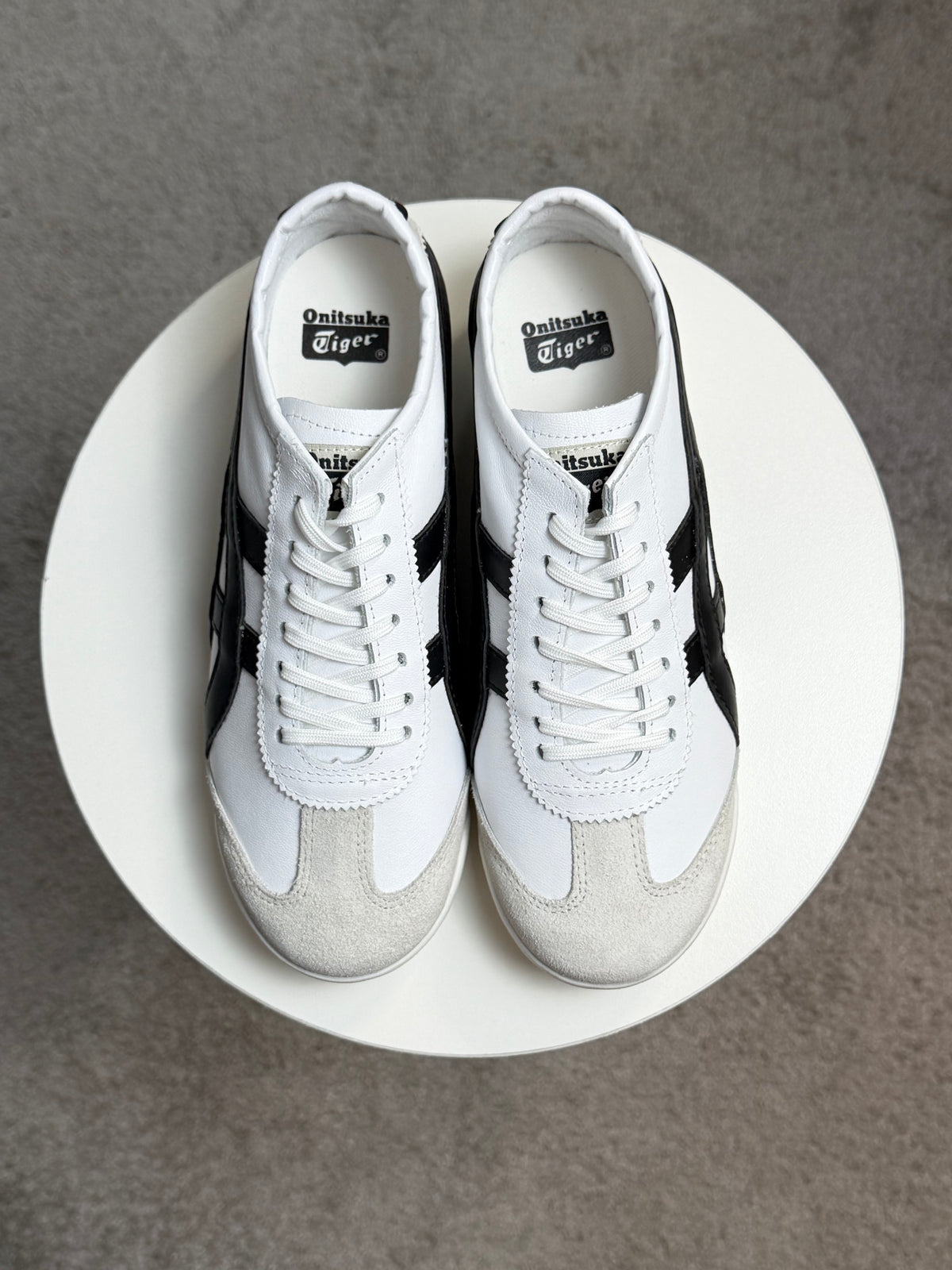 Onit Tiger - México 66 Branco e Preto