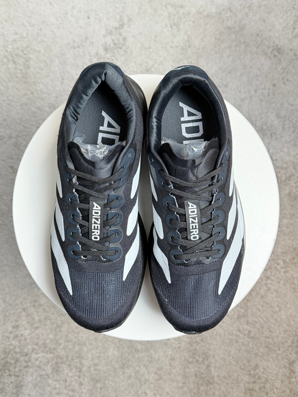 Tênis Adizero Evo - Preto e Branco