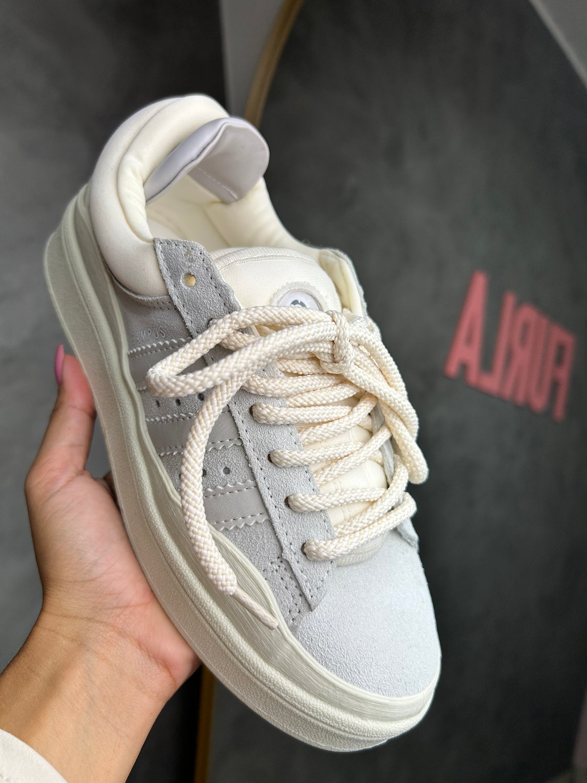 Tênis CMP Bad Bunny - Bege - Couro legítimo