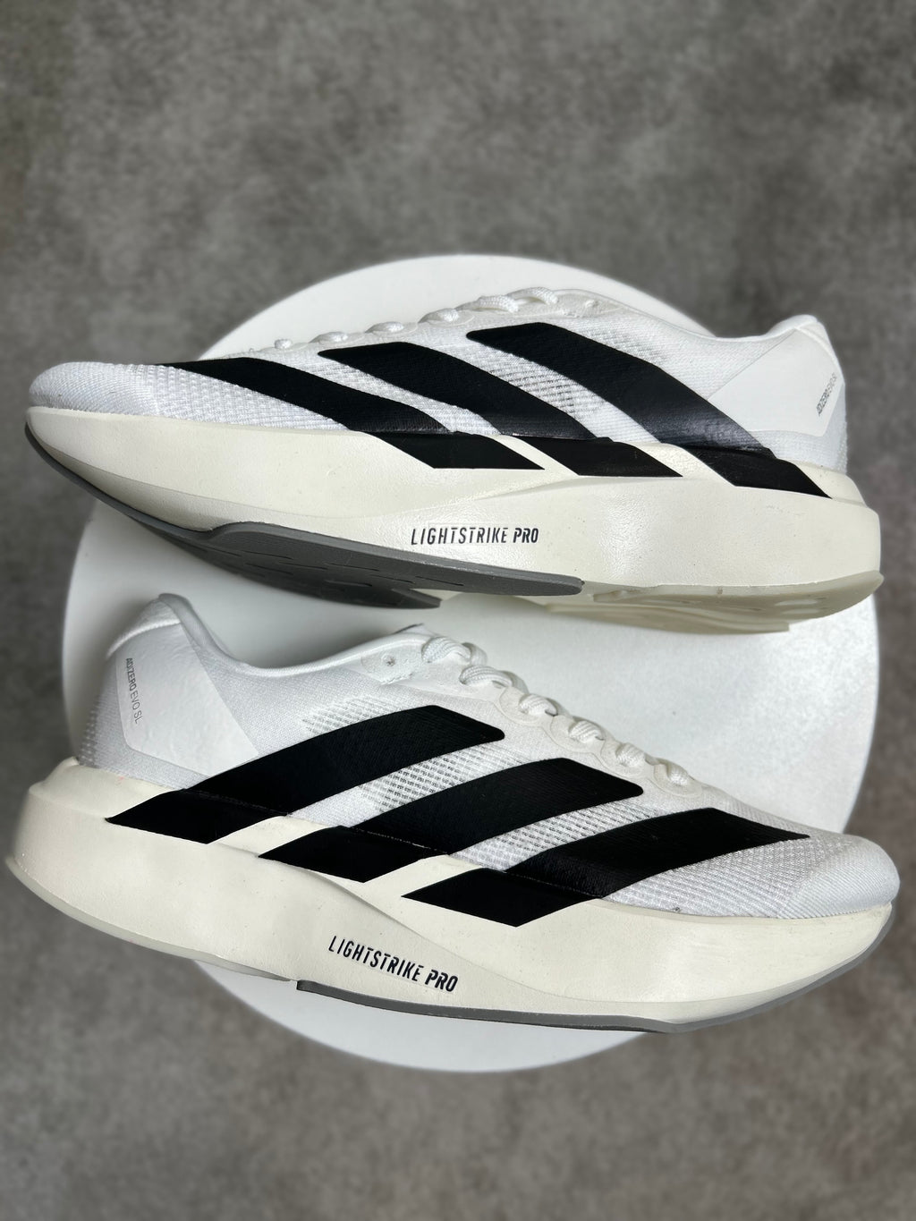 Tênis Adizero Evo - Branco e Preto
