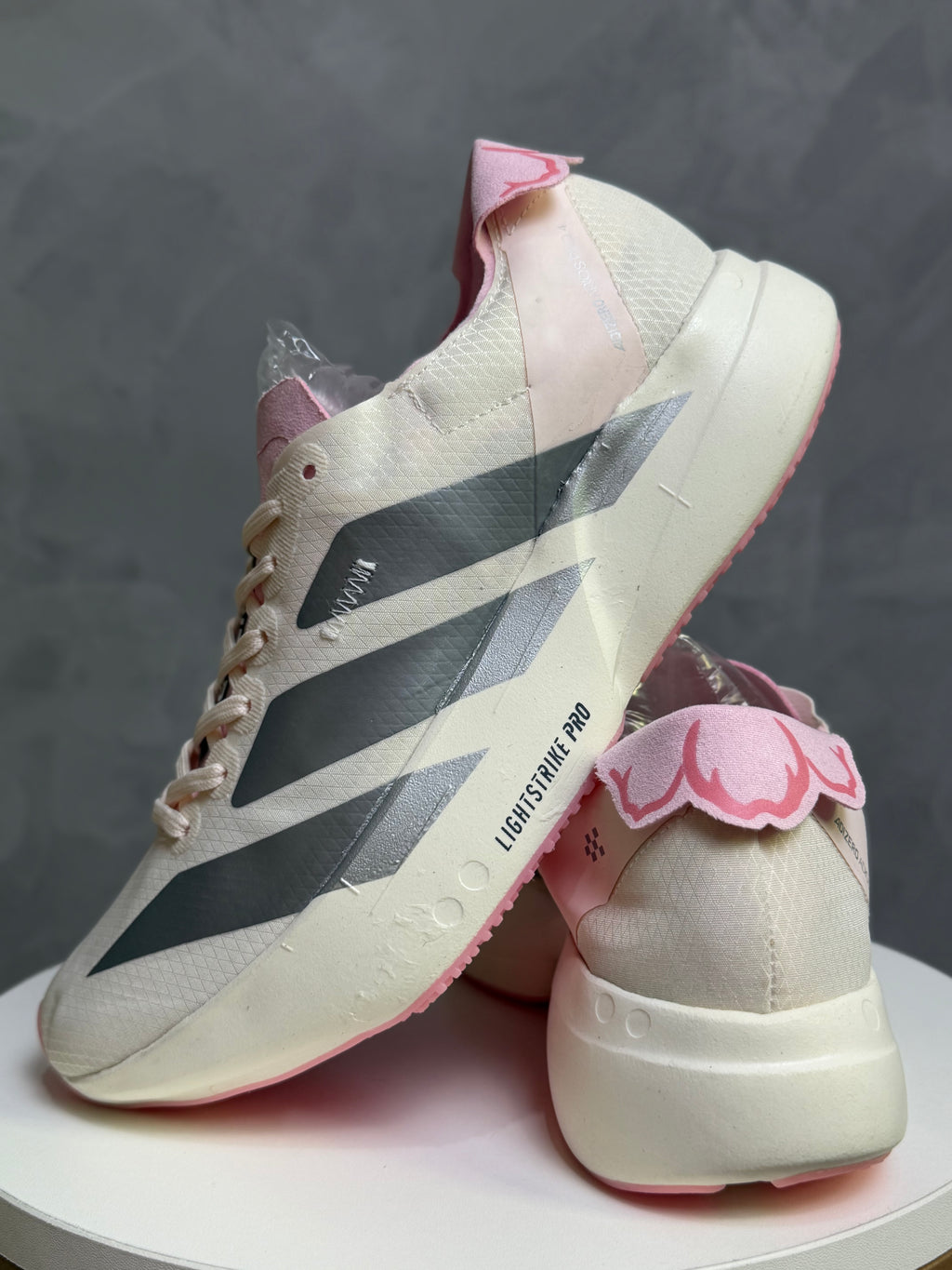 Tênis Adizero Pro4 - Branco/Prata/Rosa