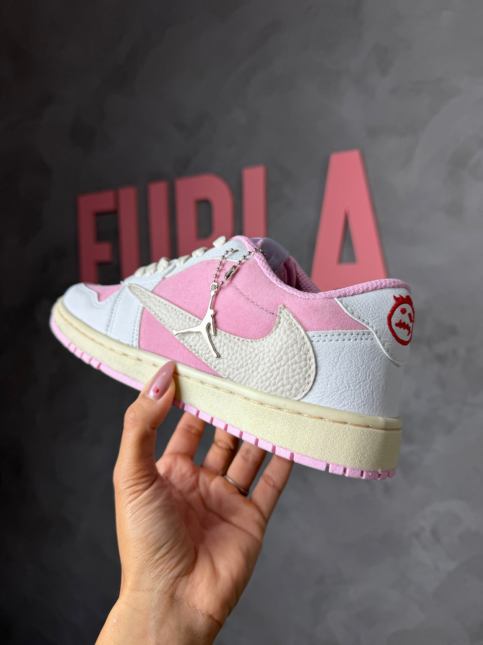 Tênis Air Travis - Creme com Rosa