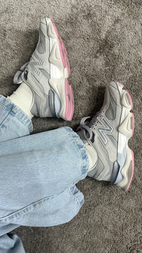 Tênis New 9060 - Cinza e Rosa