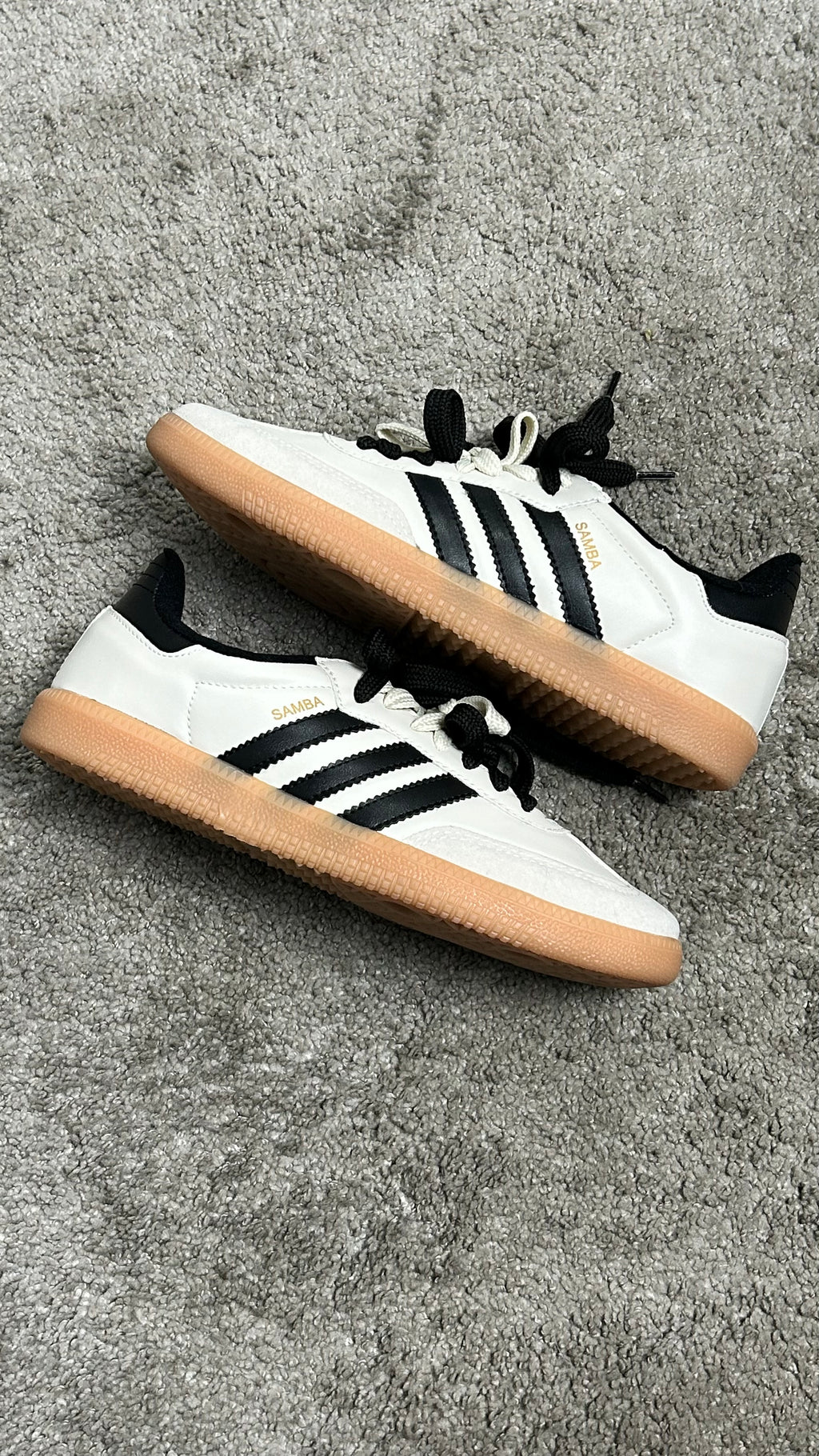 Tênis SMB- Off white e Preto- Couro Eco