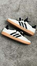 Tênis SMB- Off white e Preto- Couro Eco