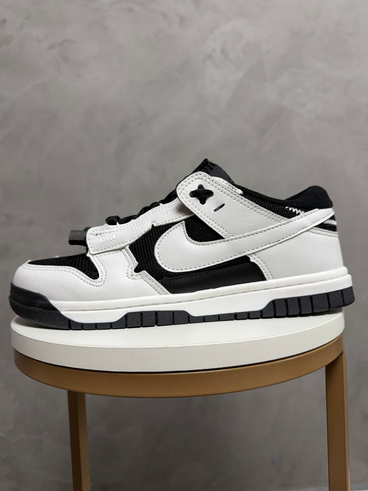 Tênis Air DK Jumbo - Branco e Preto