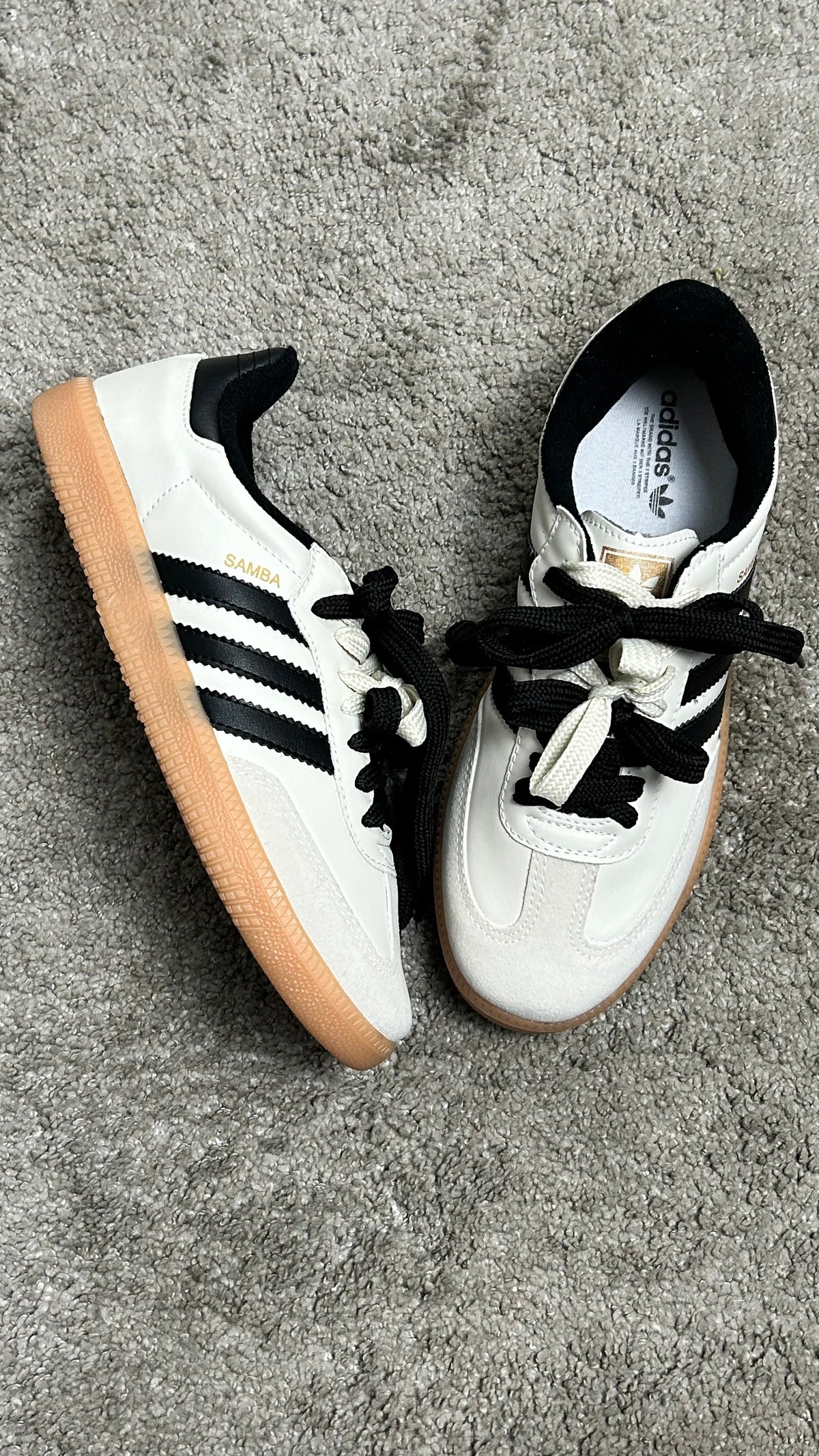 Tênis SMB- Off white e Preto- Couro Eco