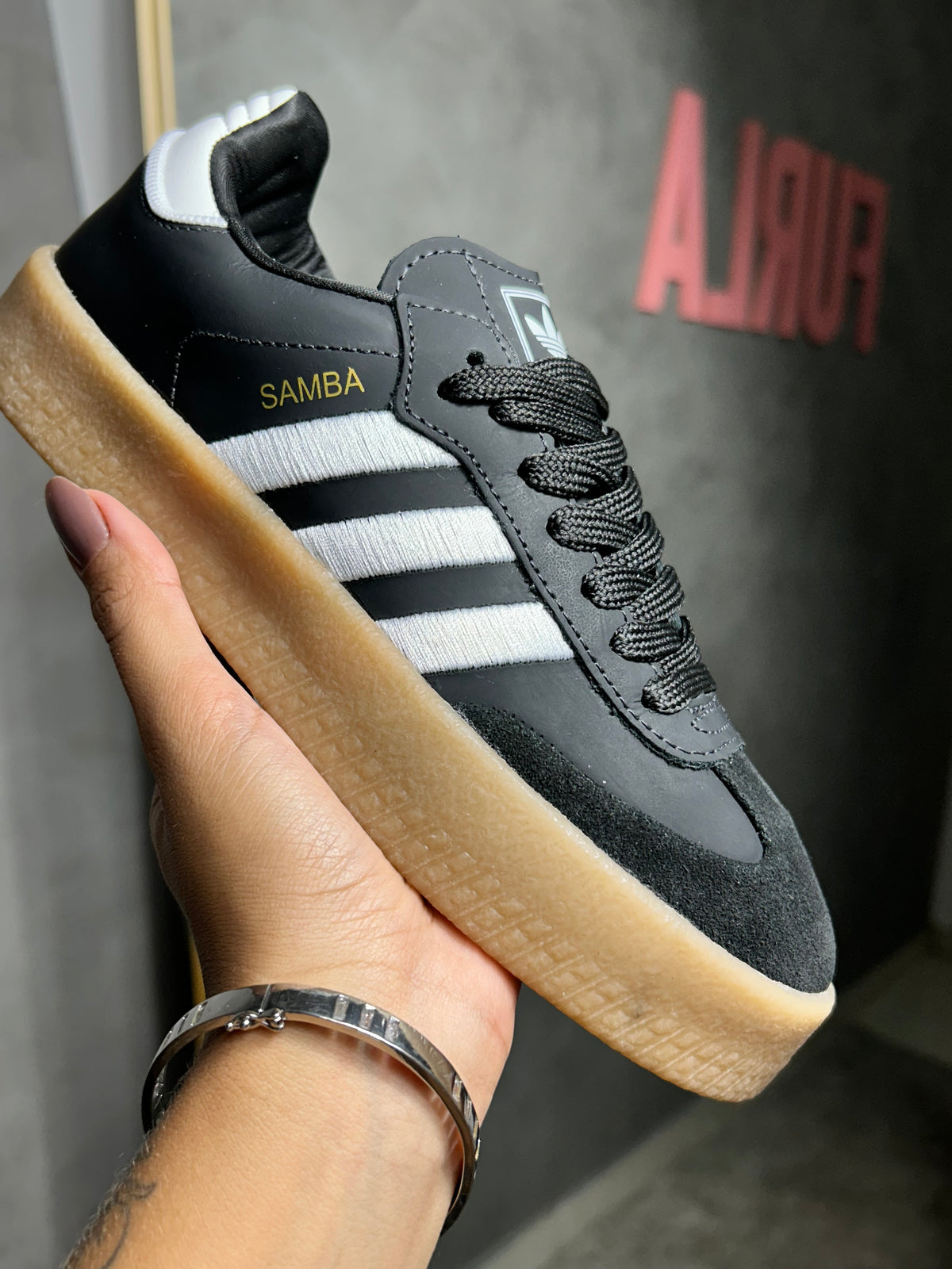 Tênis SMB Plataforma - Preto e Branco -Couro legítimo