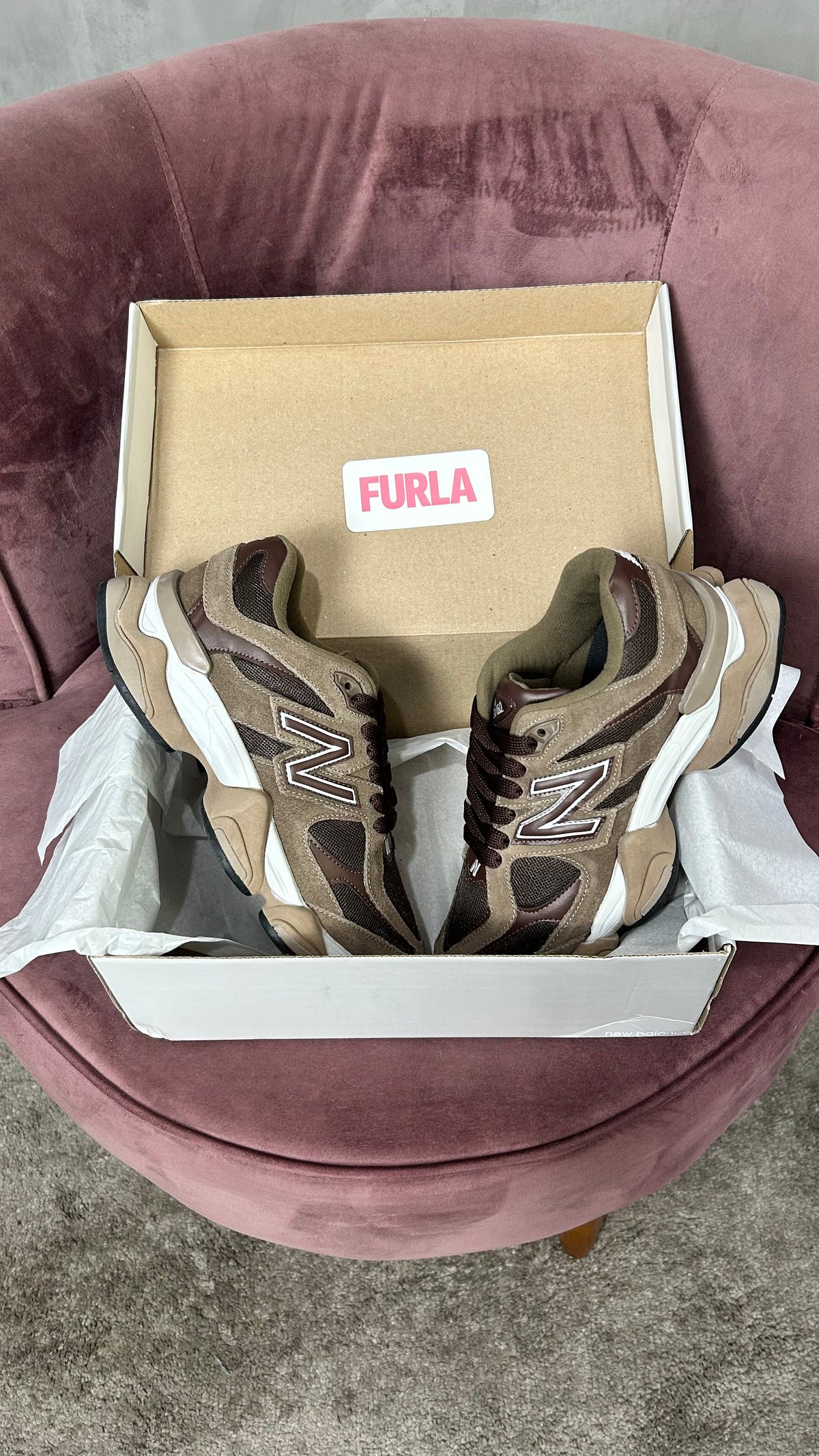 Tênis New 9060 Chocolate